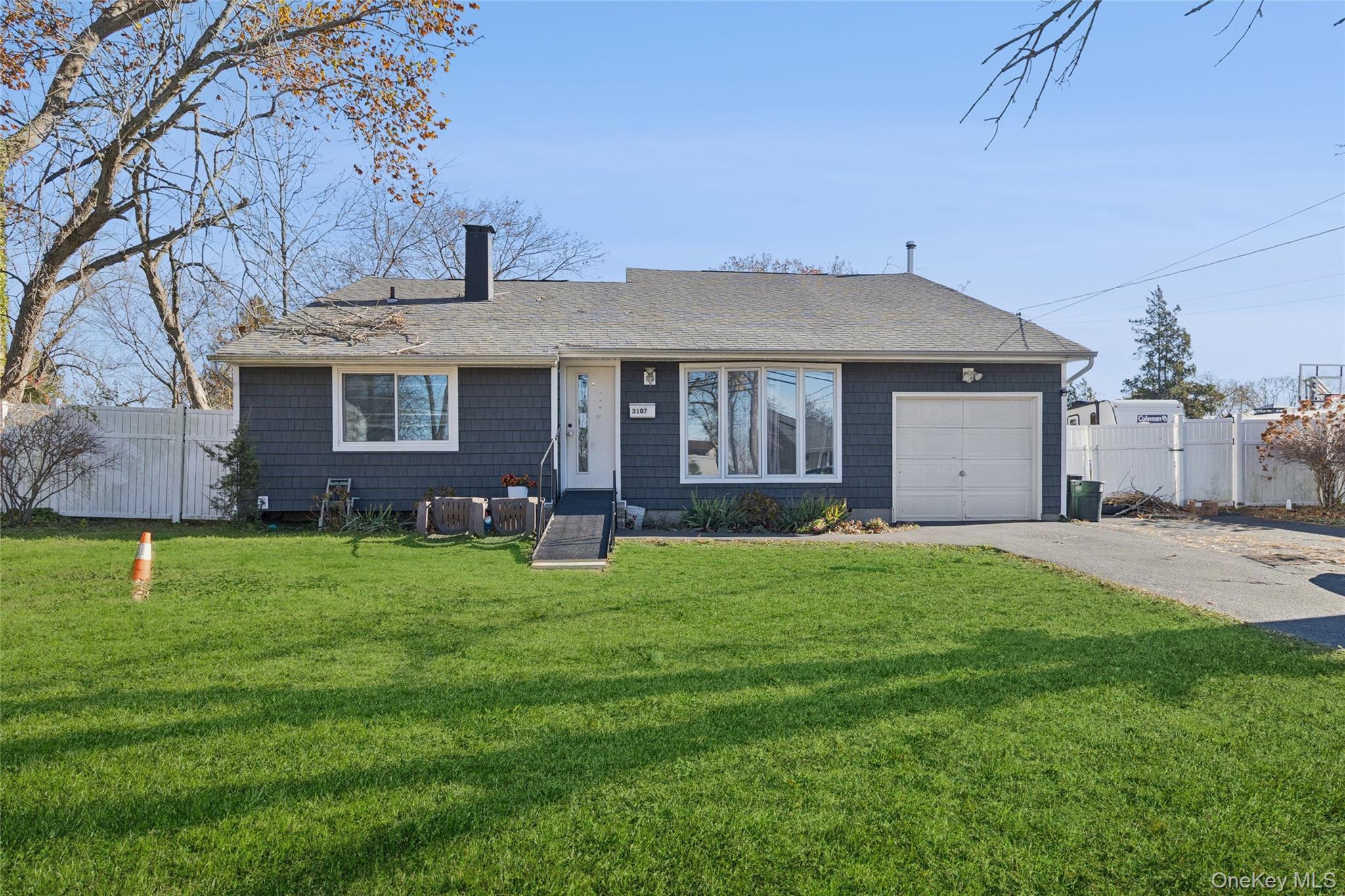 3107 Chestnut Avenue Property Photo 2