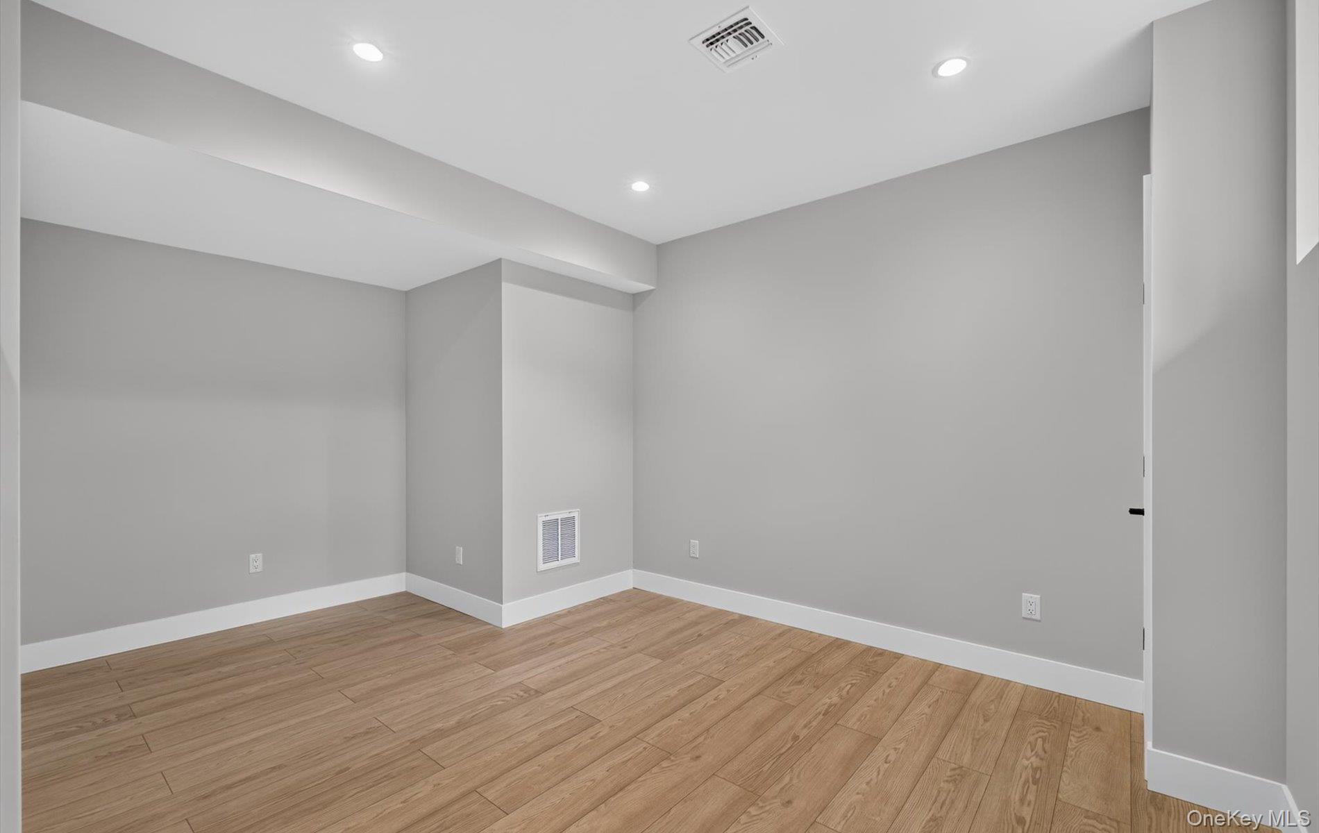 170 San Juan Avenue Property Photo 38