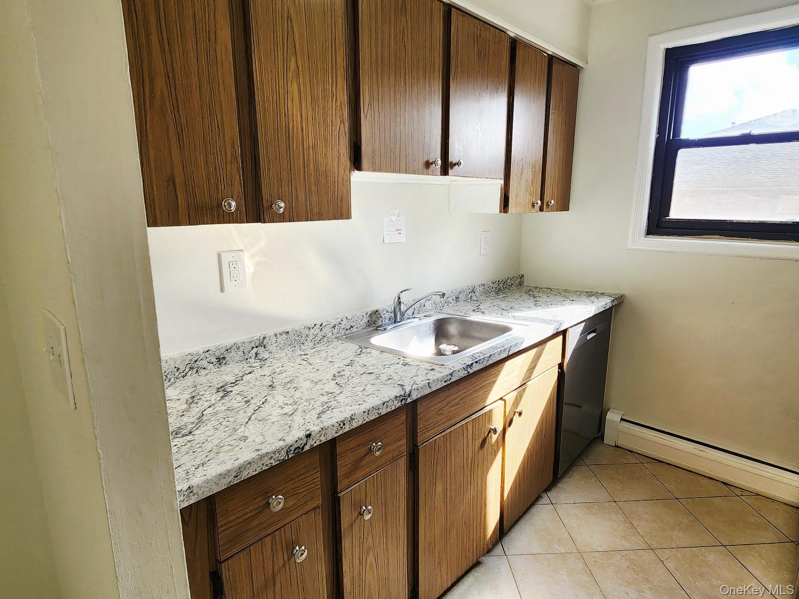 112 Union Road 3l Property Photo 9