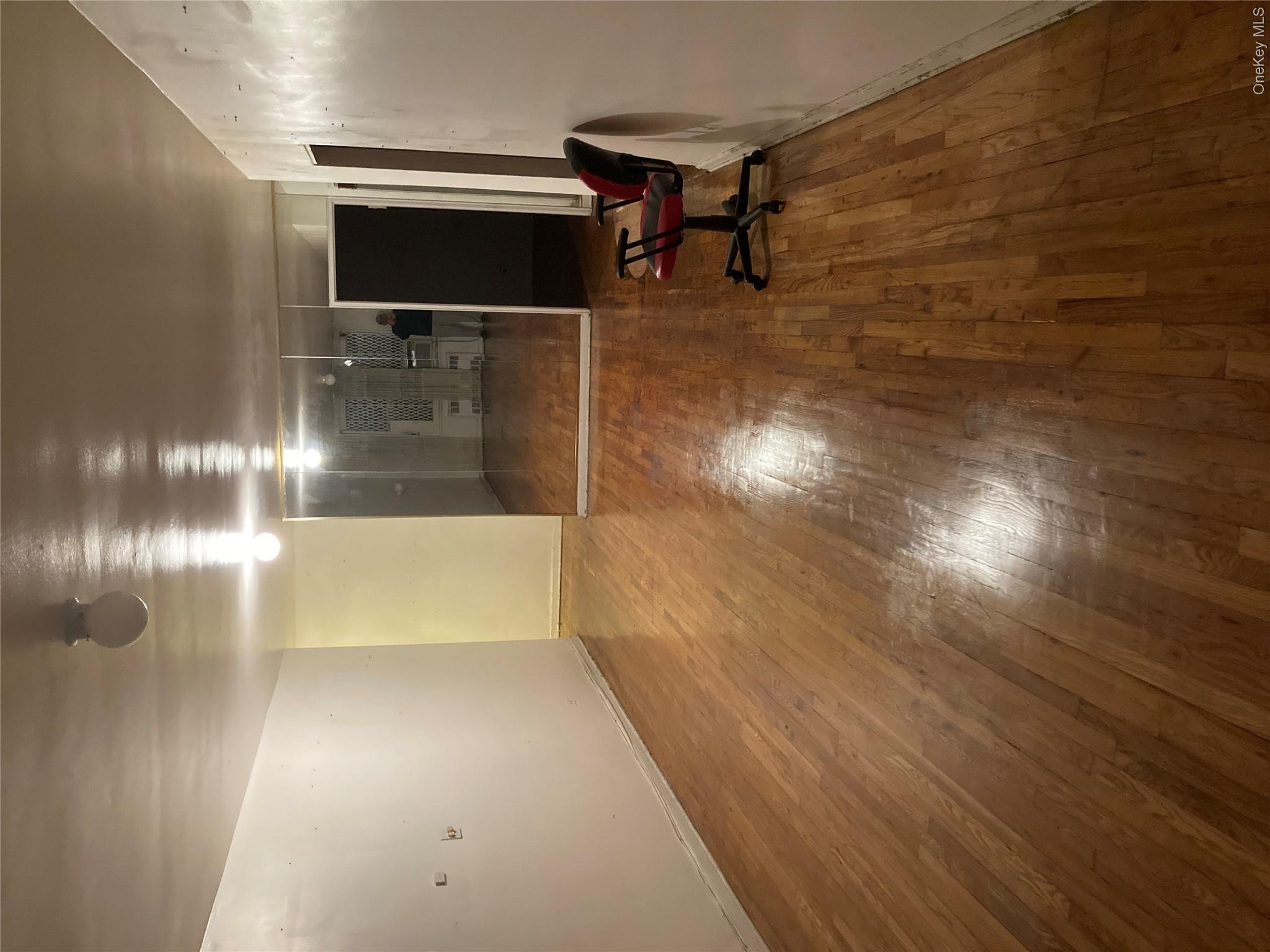 62-59 108 6e Property Photo 5