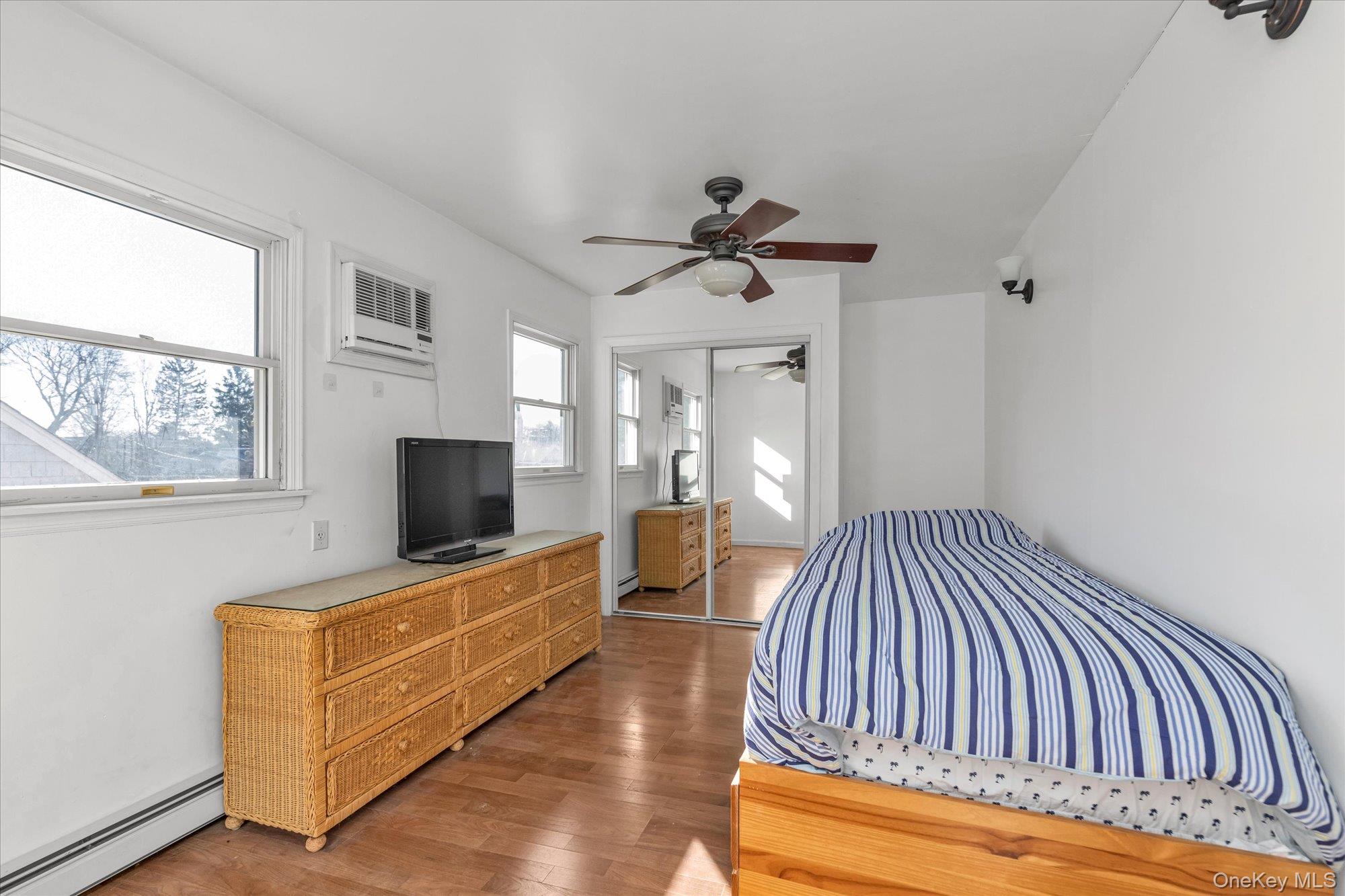 303 Oak Street Property Photo 15
