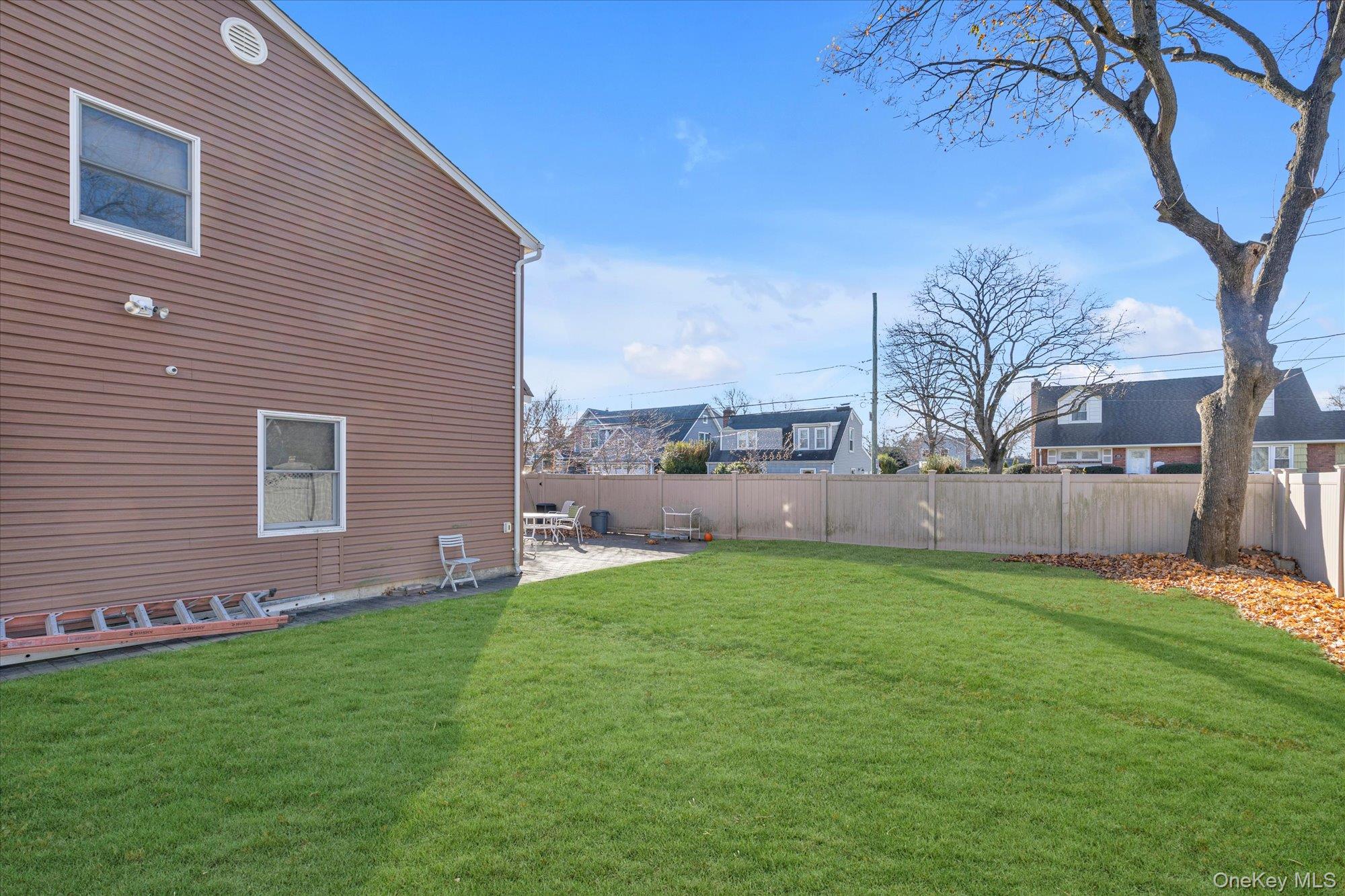 303 Oak Street Property Photo 20