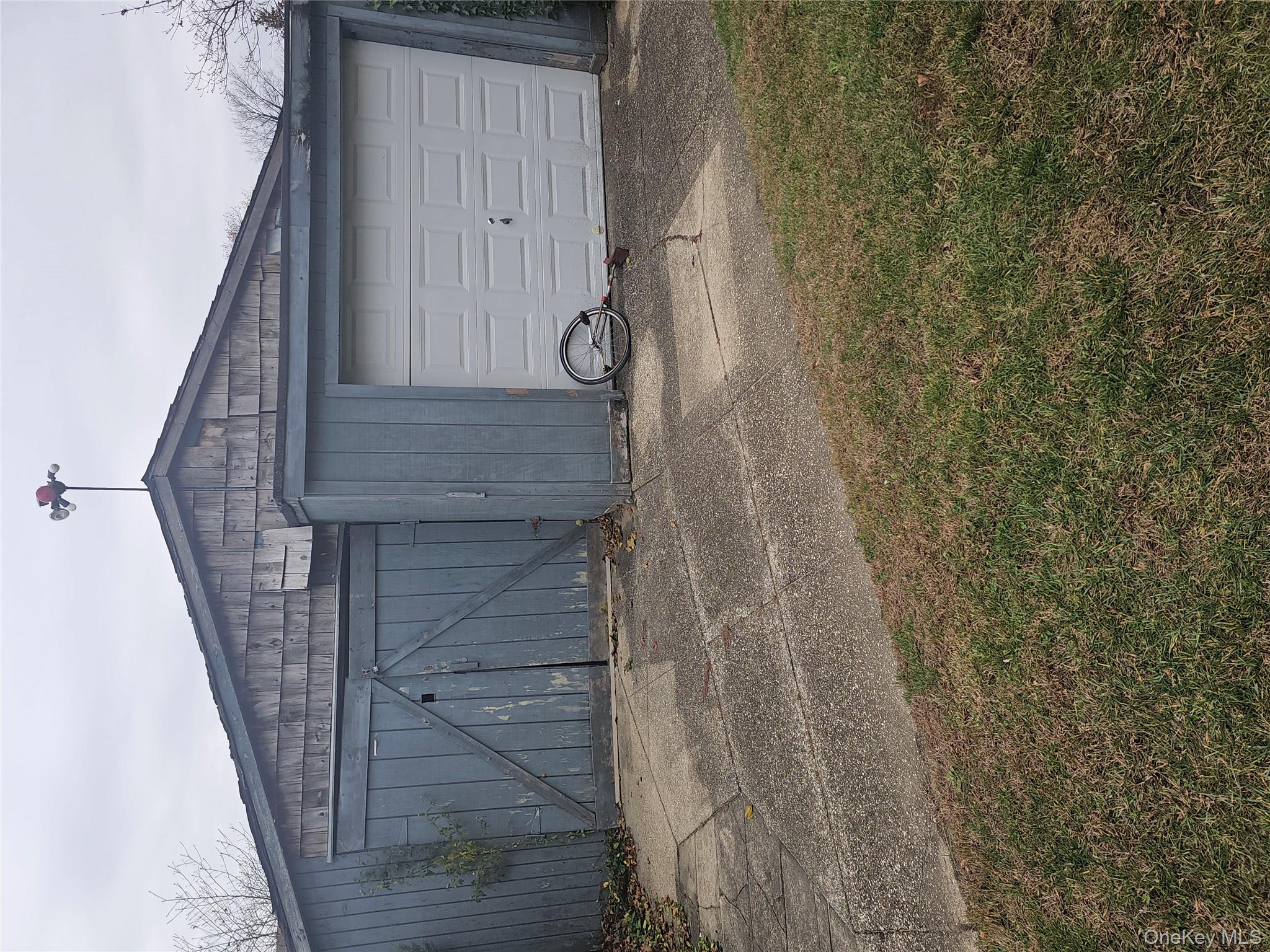 49 Arnold Avenue Property Photo 5