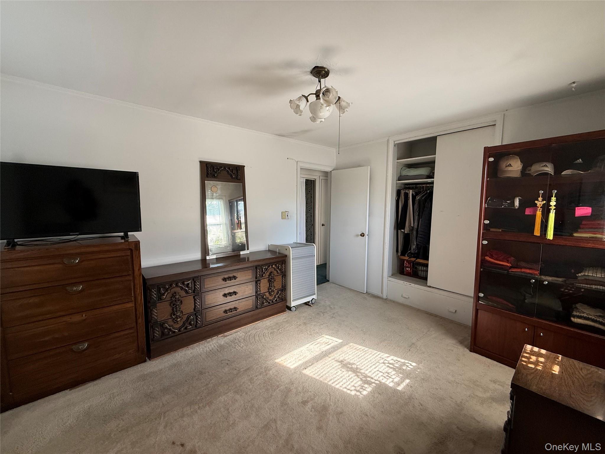 2582 Oceanside Road Property Photo 5