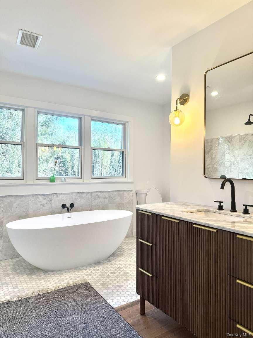 35 Mott Lane Property Photo 19