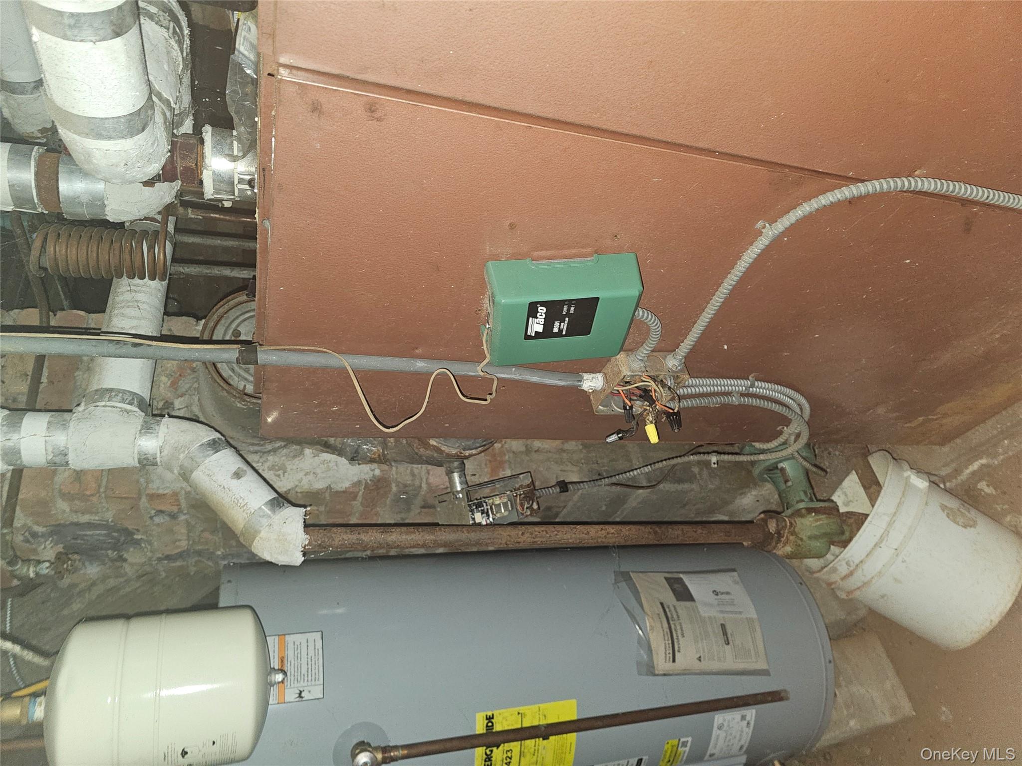 45 Arnold Avenue Property Photo 14