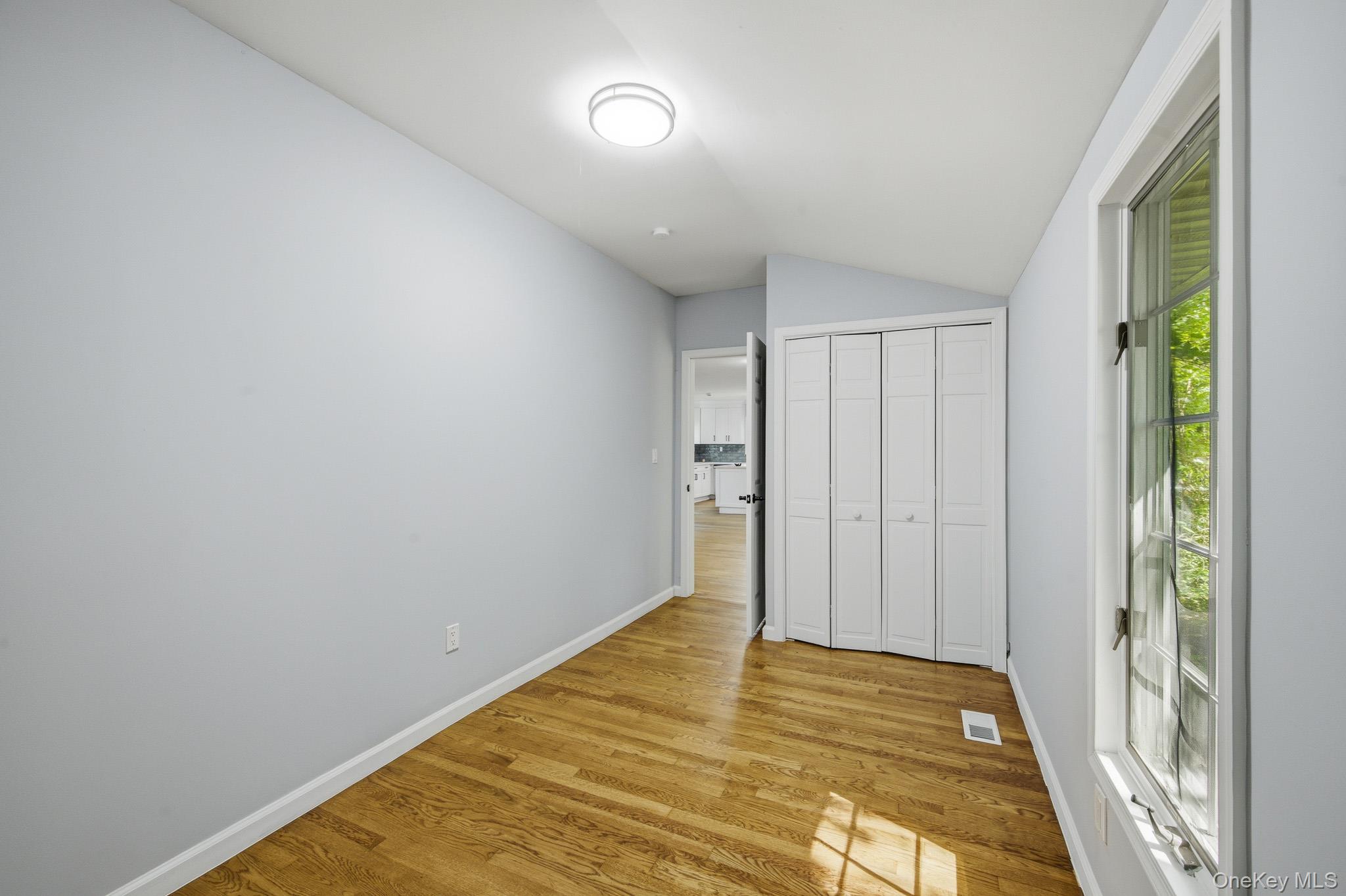 10 Woodland Lane Property Photo 8