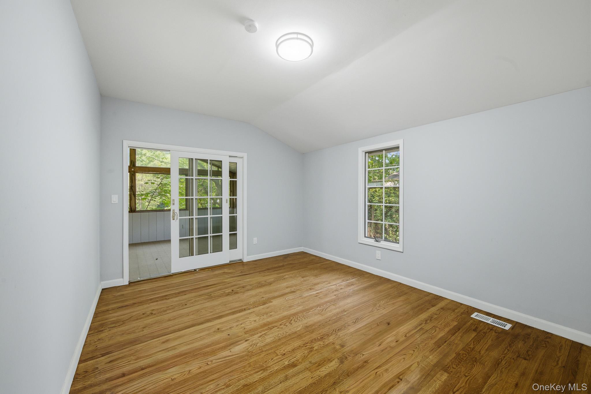 10 Woodland Lane Property Photo 9