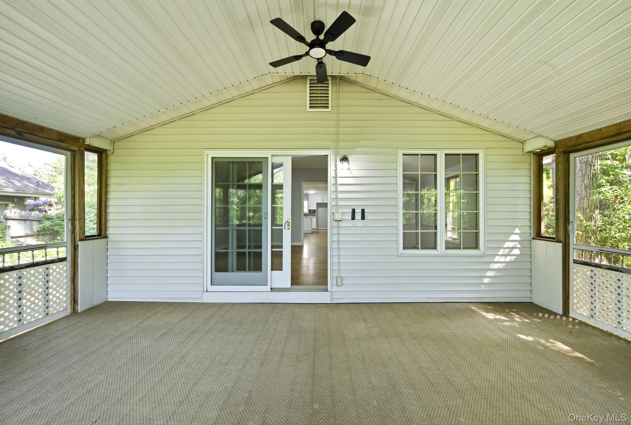 10 Woodland Lane Property Photo 11