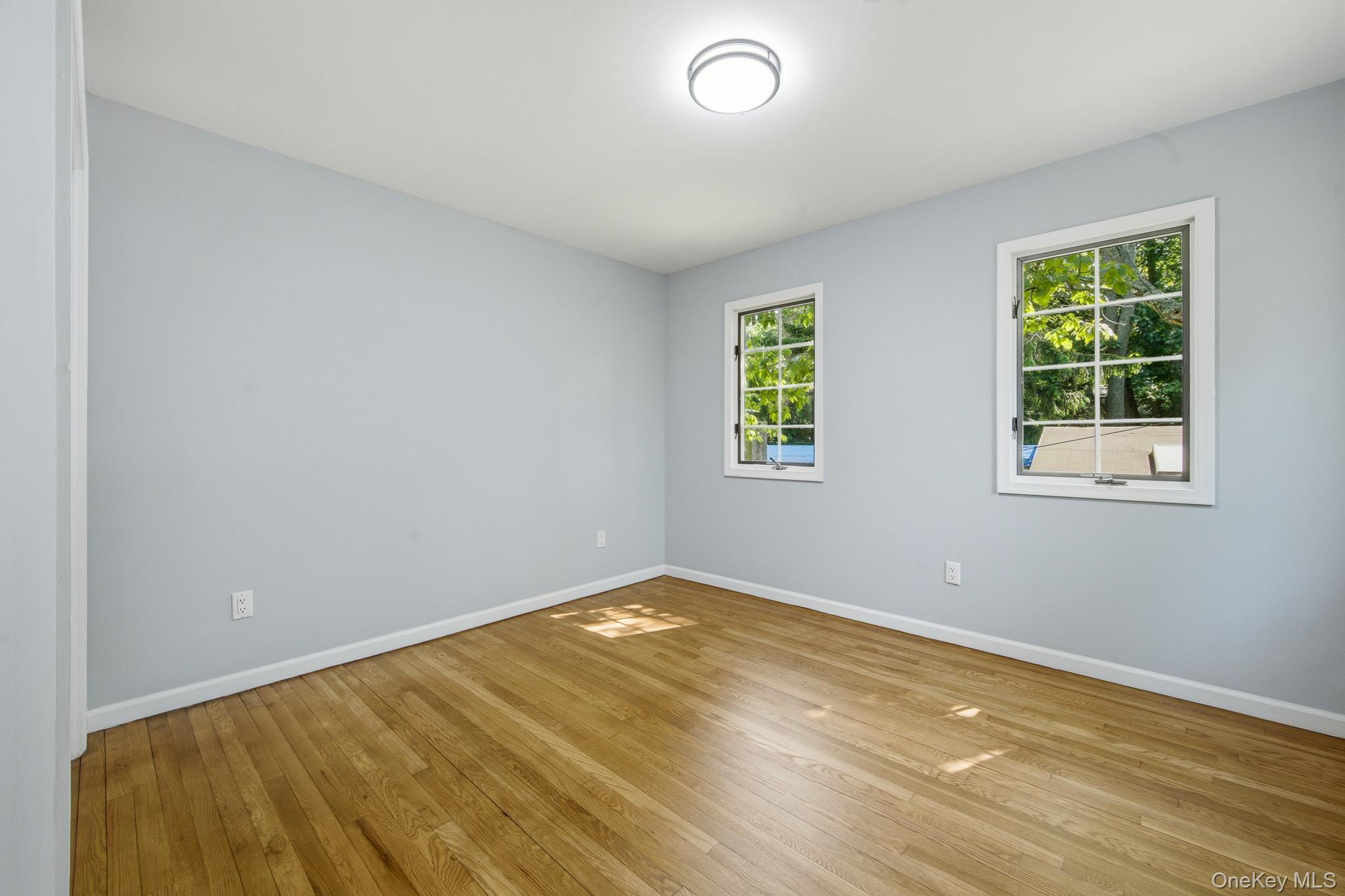 10 Woodland Lane Property Photo 14