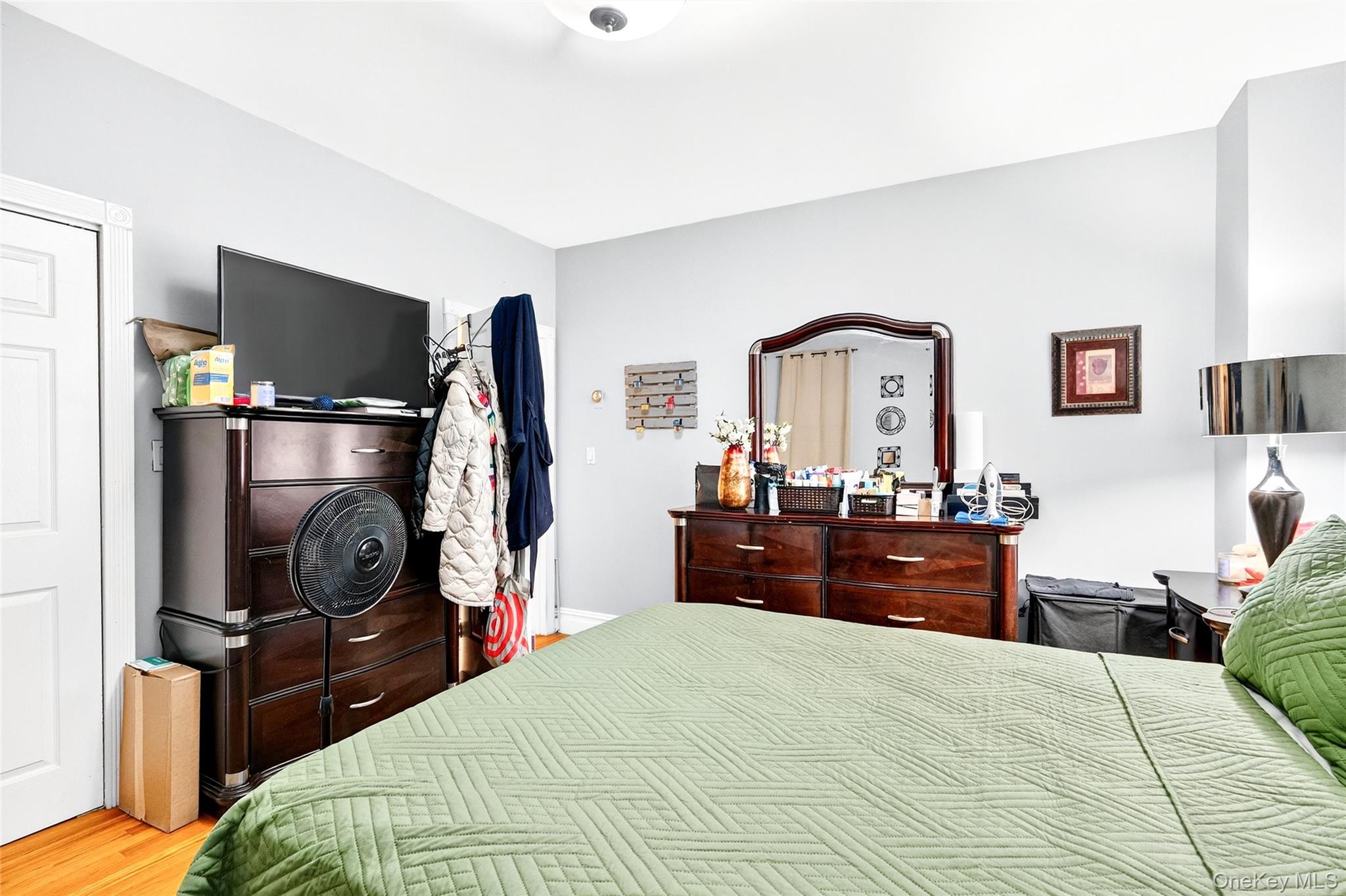 372 Bronx Park Avenue Property Photo 20