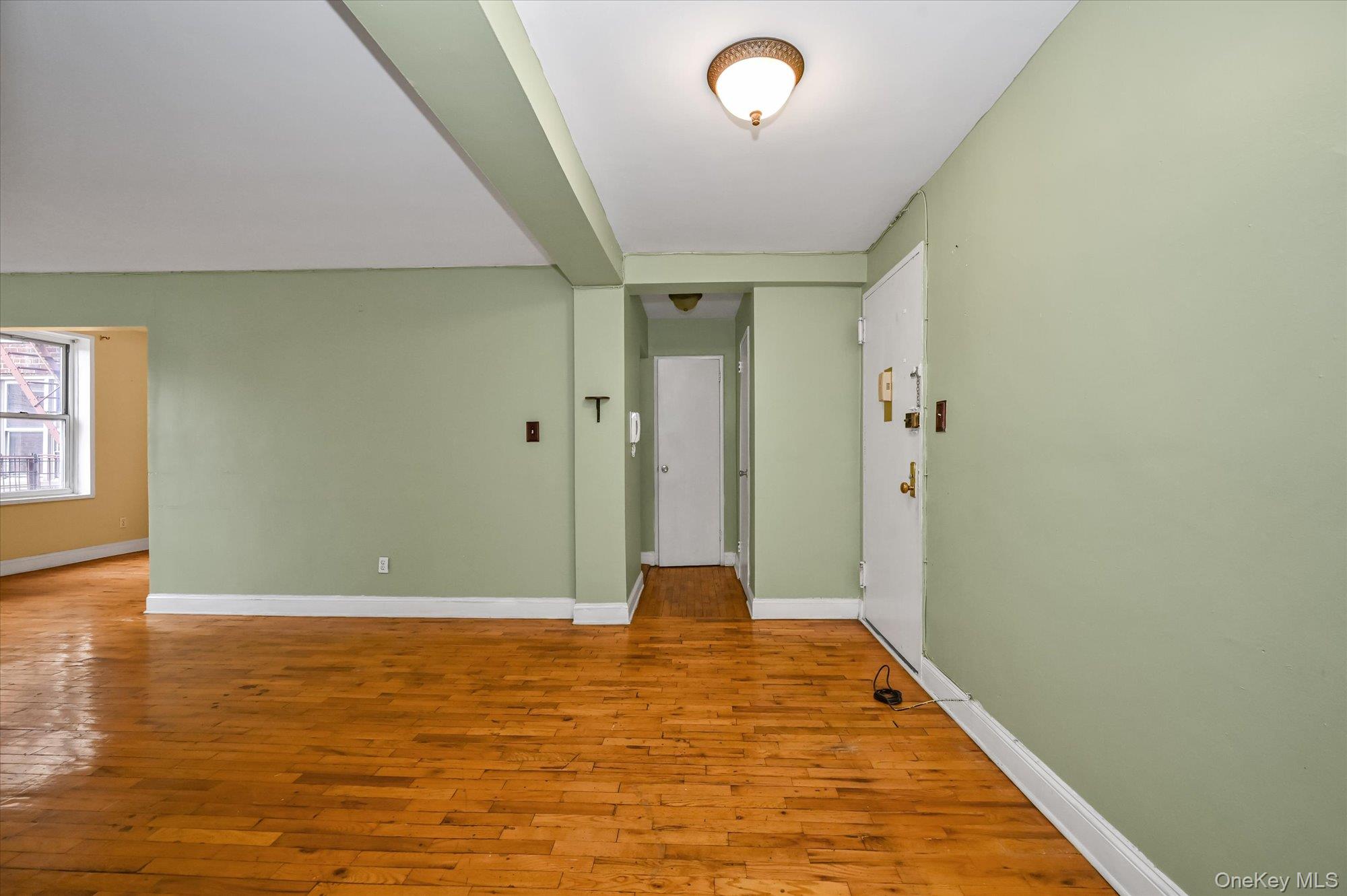 5930 108th Street 4p Property Photo 4