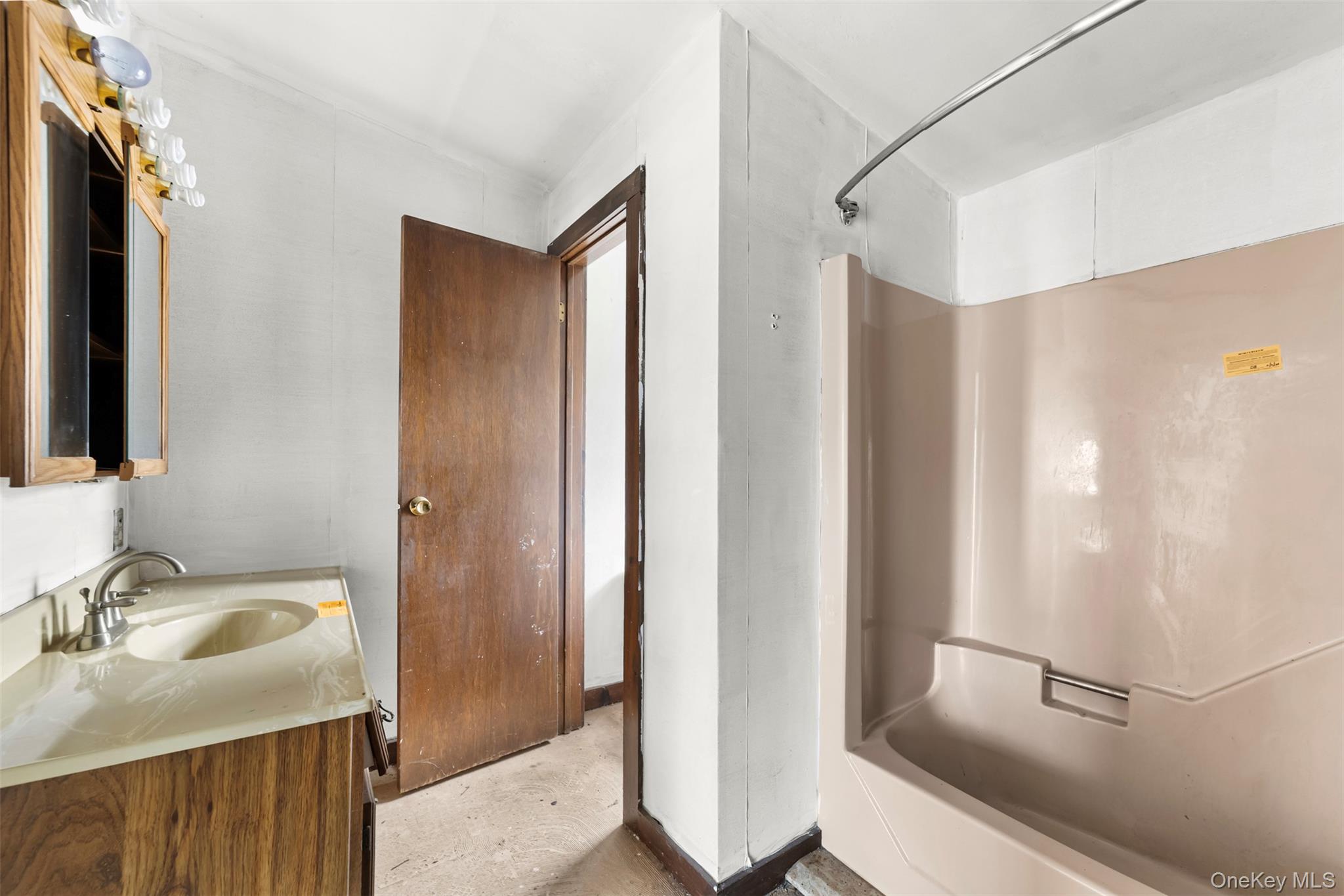 6 Laurel Drive Property Photo 11