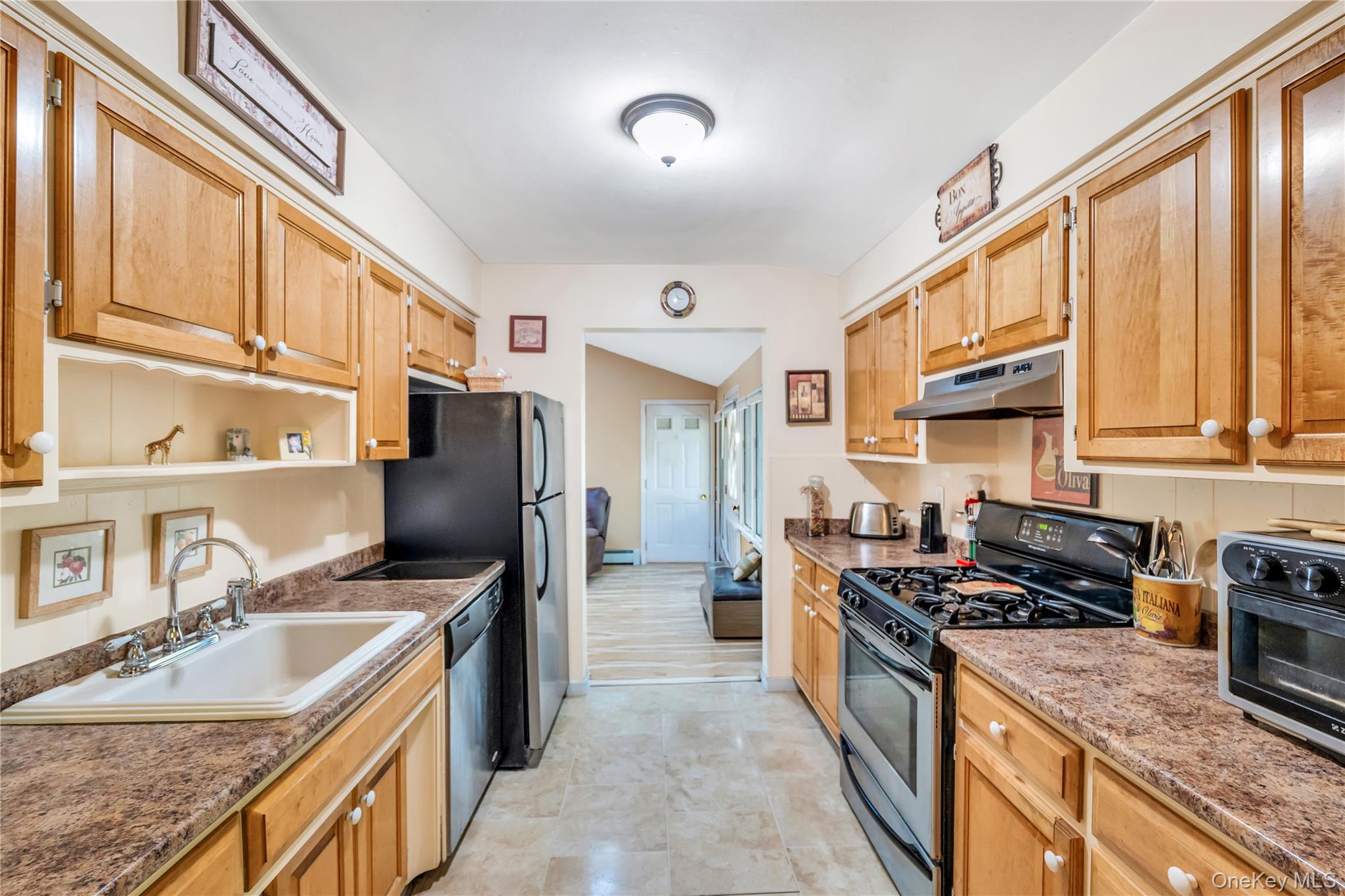 86 Seawanhaka Avenue Property Photo 8