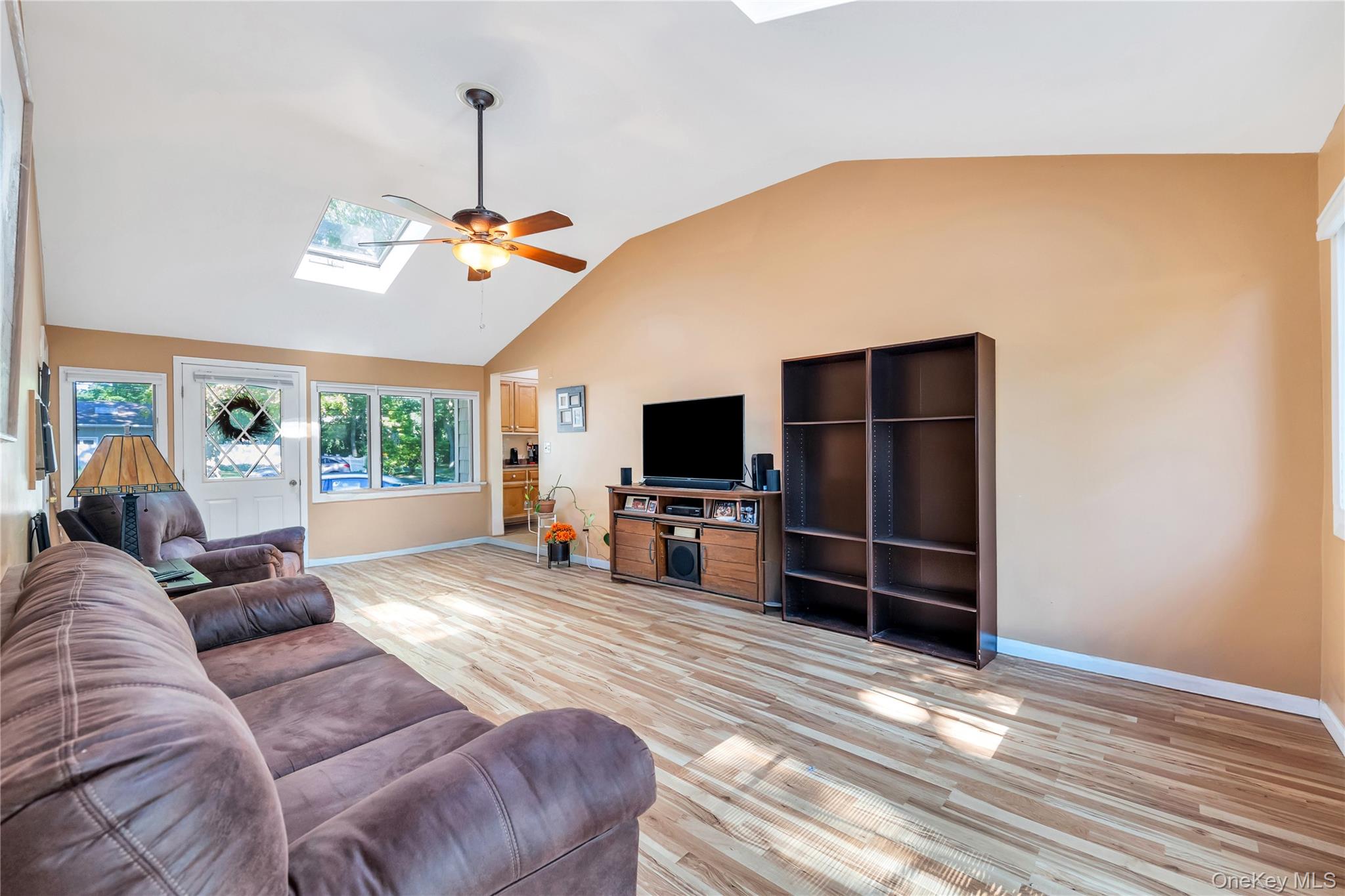 86 Seawanhaka Avenue Property Photo 12