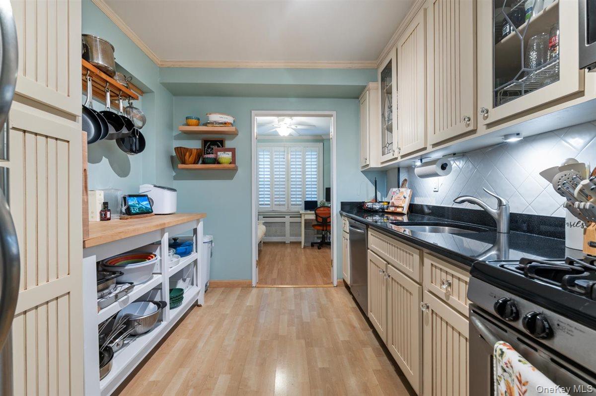 700 Shore Road 7y Property Photo 17