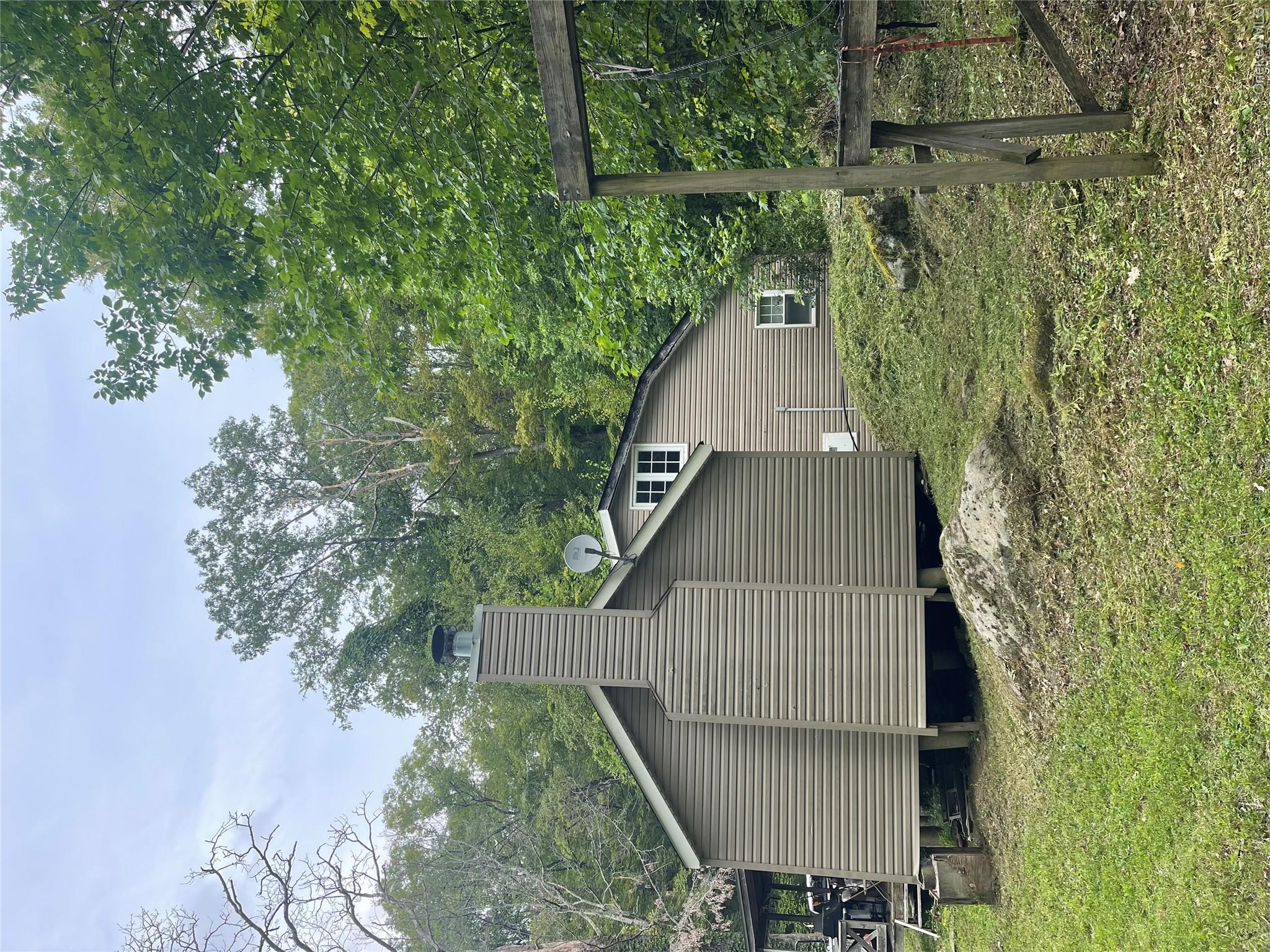 80 Hunter Lane Property Photo 6