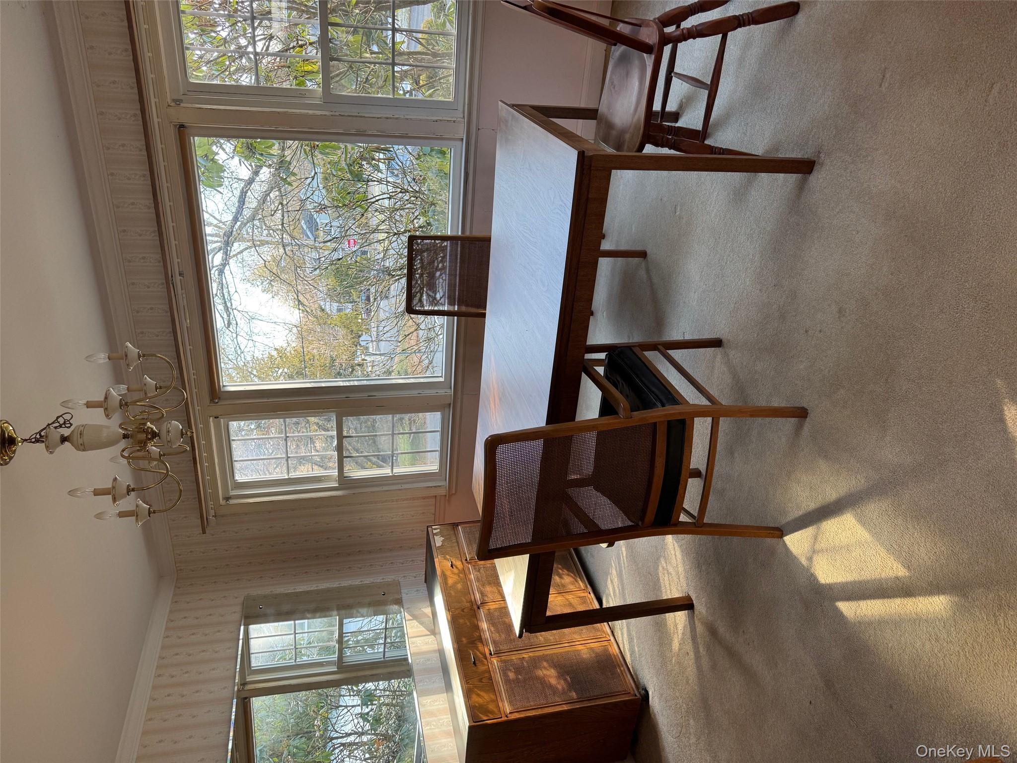 133 Hutchinson Boulevard Property Photo 4