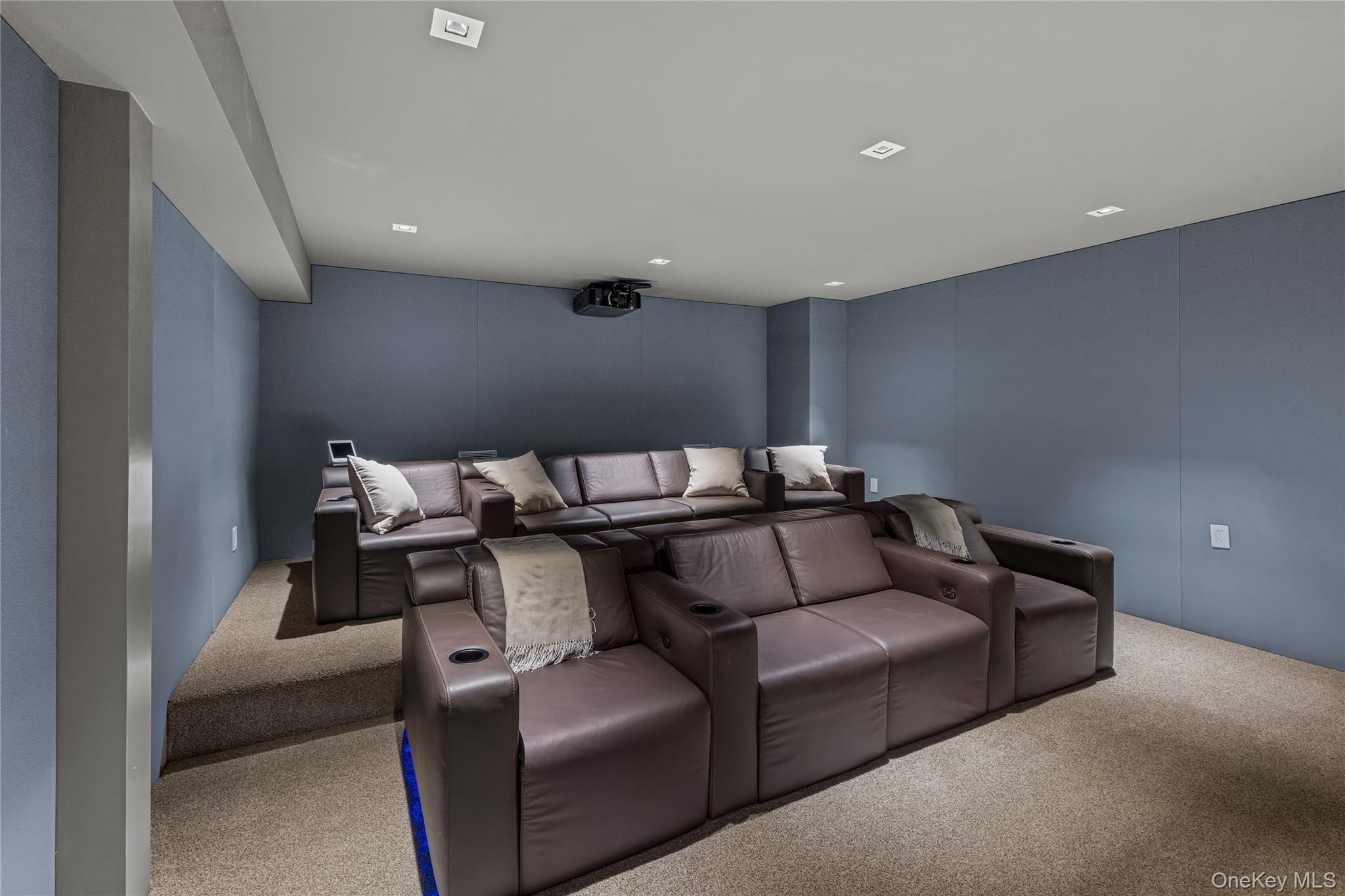 106 Premium Point Property Photo 35