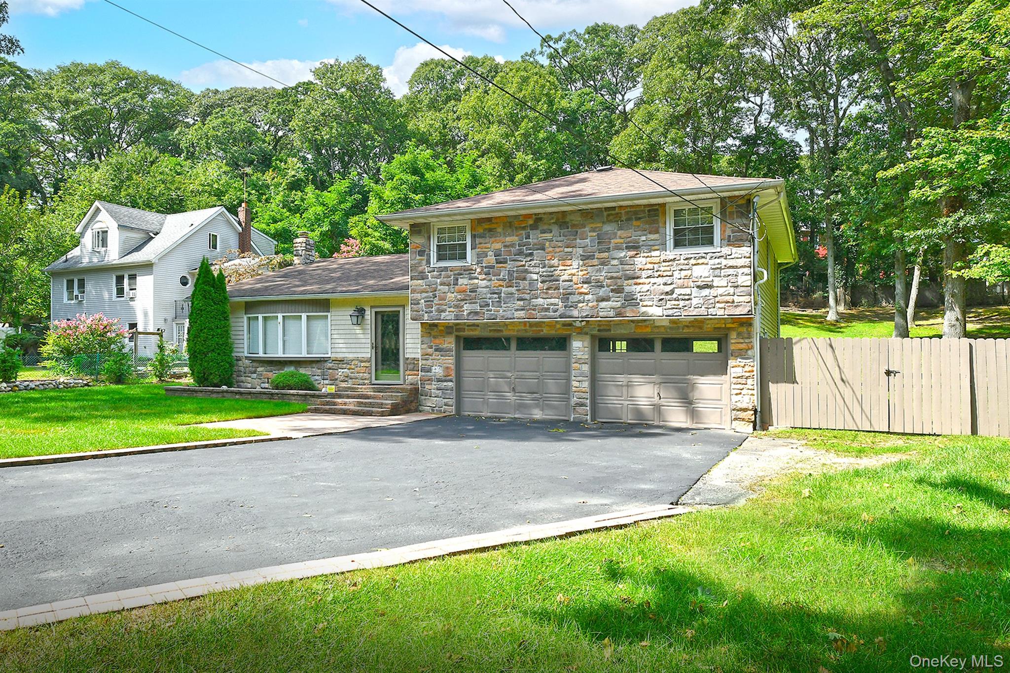 150 Hallock Landing Road Property Photo 4