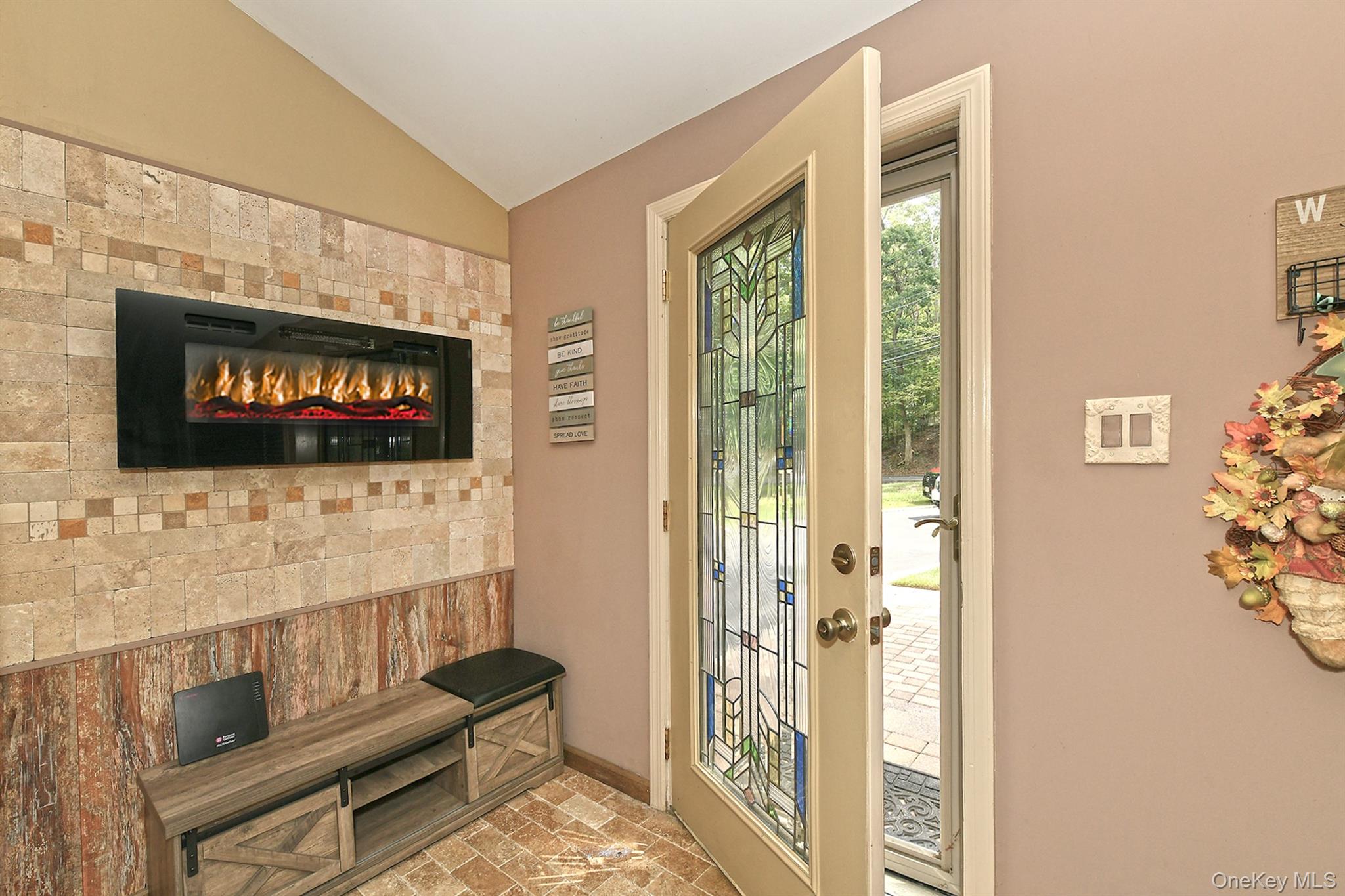 150 Hallock Landing Road Property Photo 6