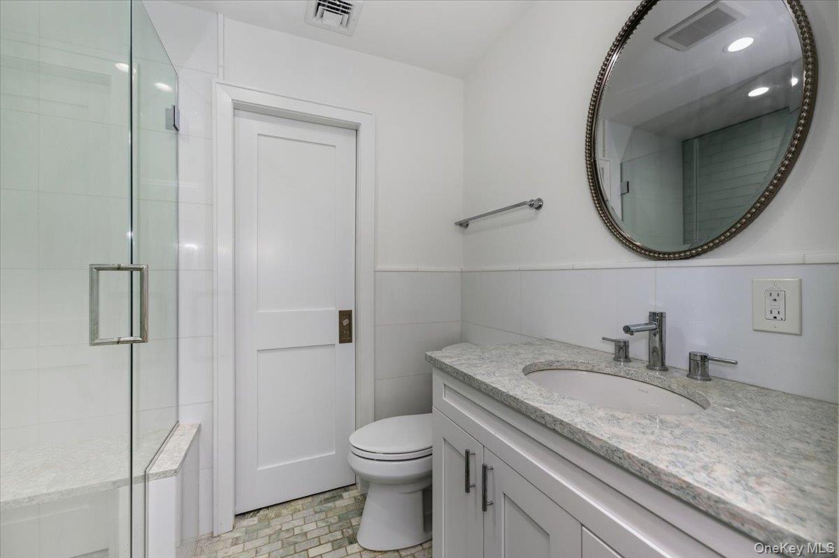 1697 Bay Boulevard Property Photo 14