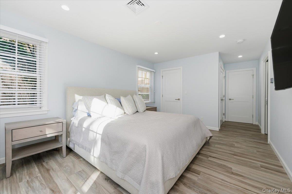 1697 Bay Boulevard Property Photo 16