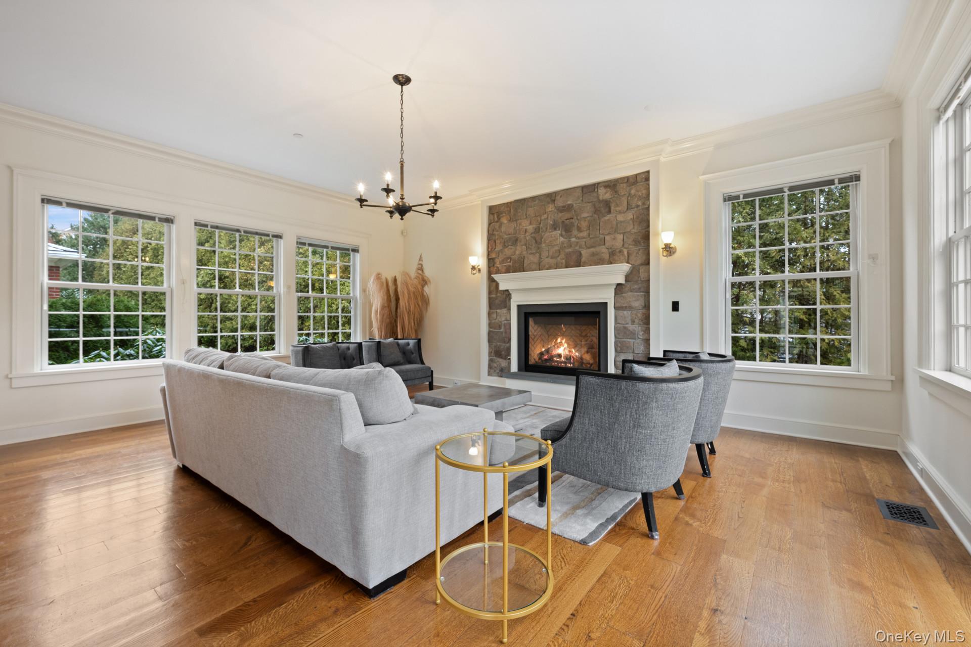 5020 Grosvenor Avenue Property Photo 14