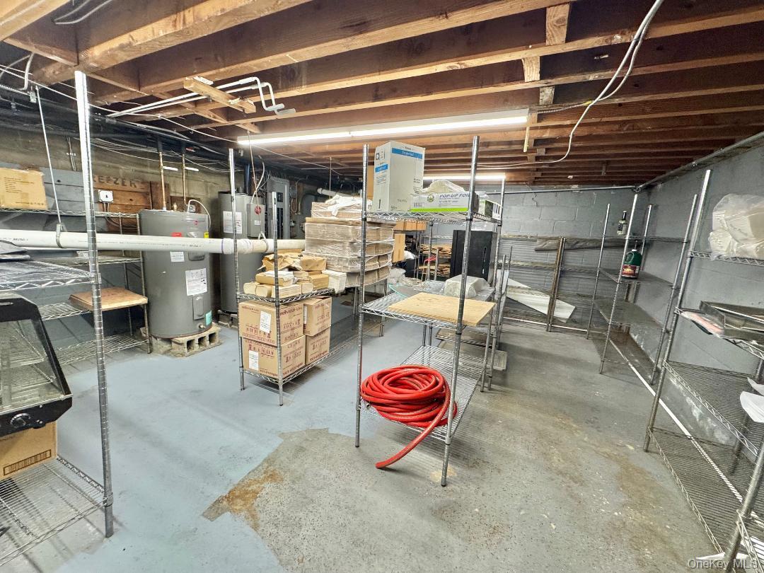 3925 Merrick Road Property Photo 19