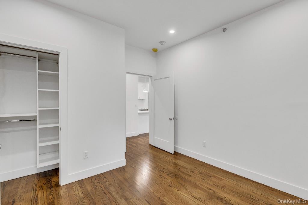 1431 Old Northern Boulevard 1 Property Photo 21