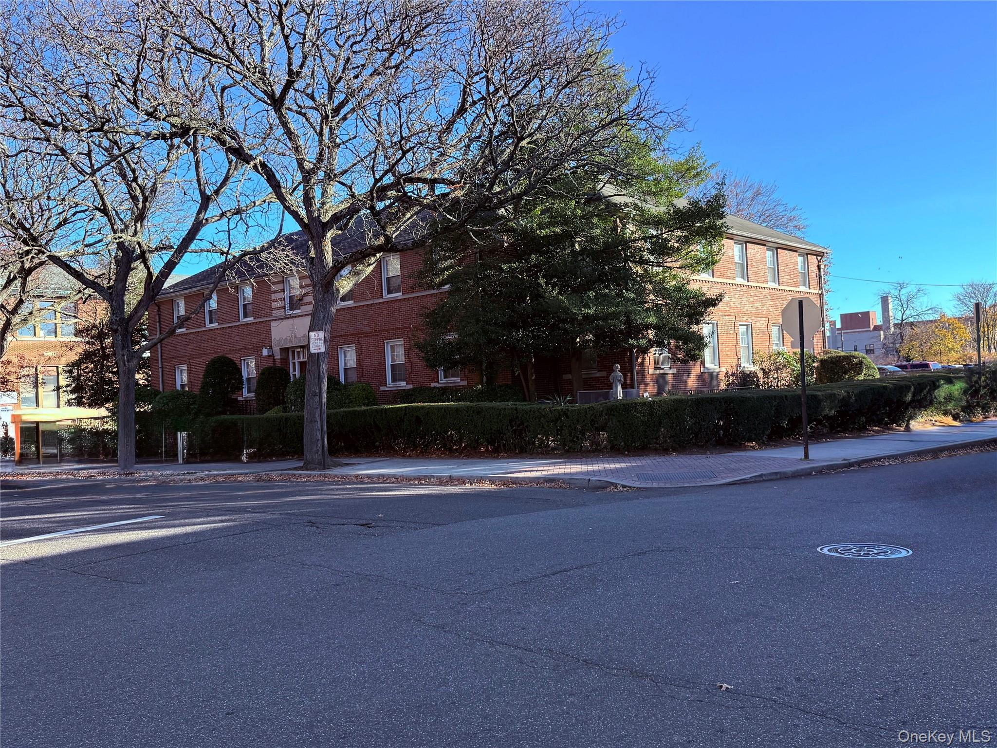 95 Pine Street Property Photo 1