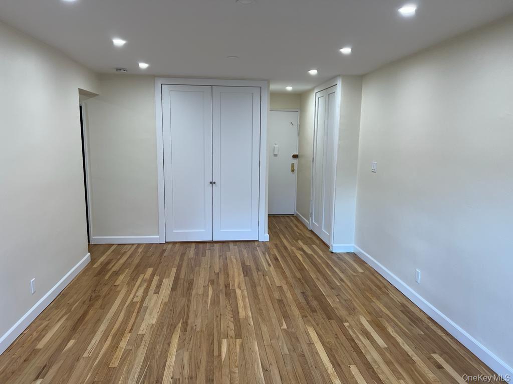 142-20 84 Drive 4d Property Photo 2