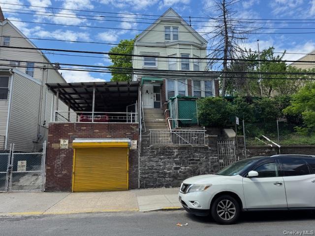 1549 & 1547(garage) Beach Avenue Property Photo 1