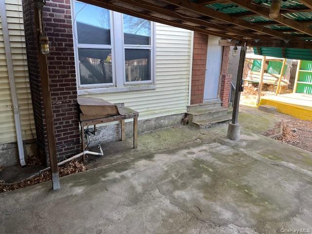 1549 & 1547 Beach Avenue Property Photo 13