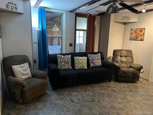 1549 & 1547 Beach Avenue Property Photo 16