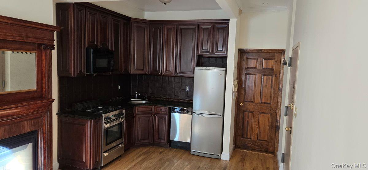 235 W 137th Street 1f Property Photo 6