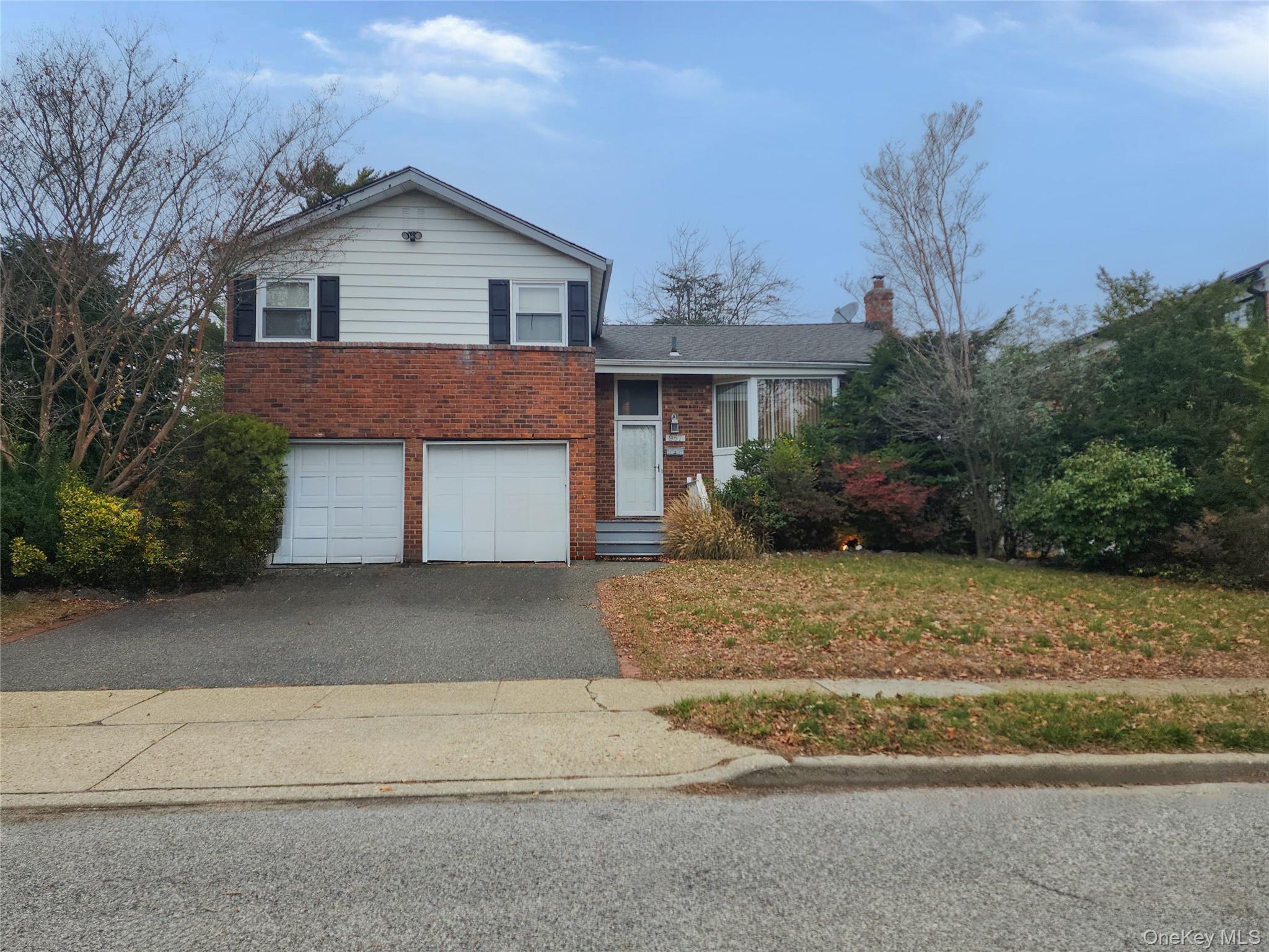 957 Jerome Street Property Photo 1