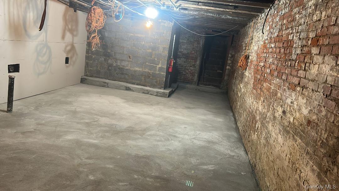 139 Kingston Avenue Store Front Property Photo 5
