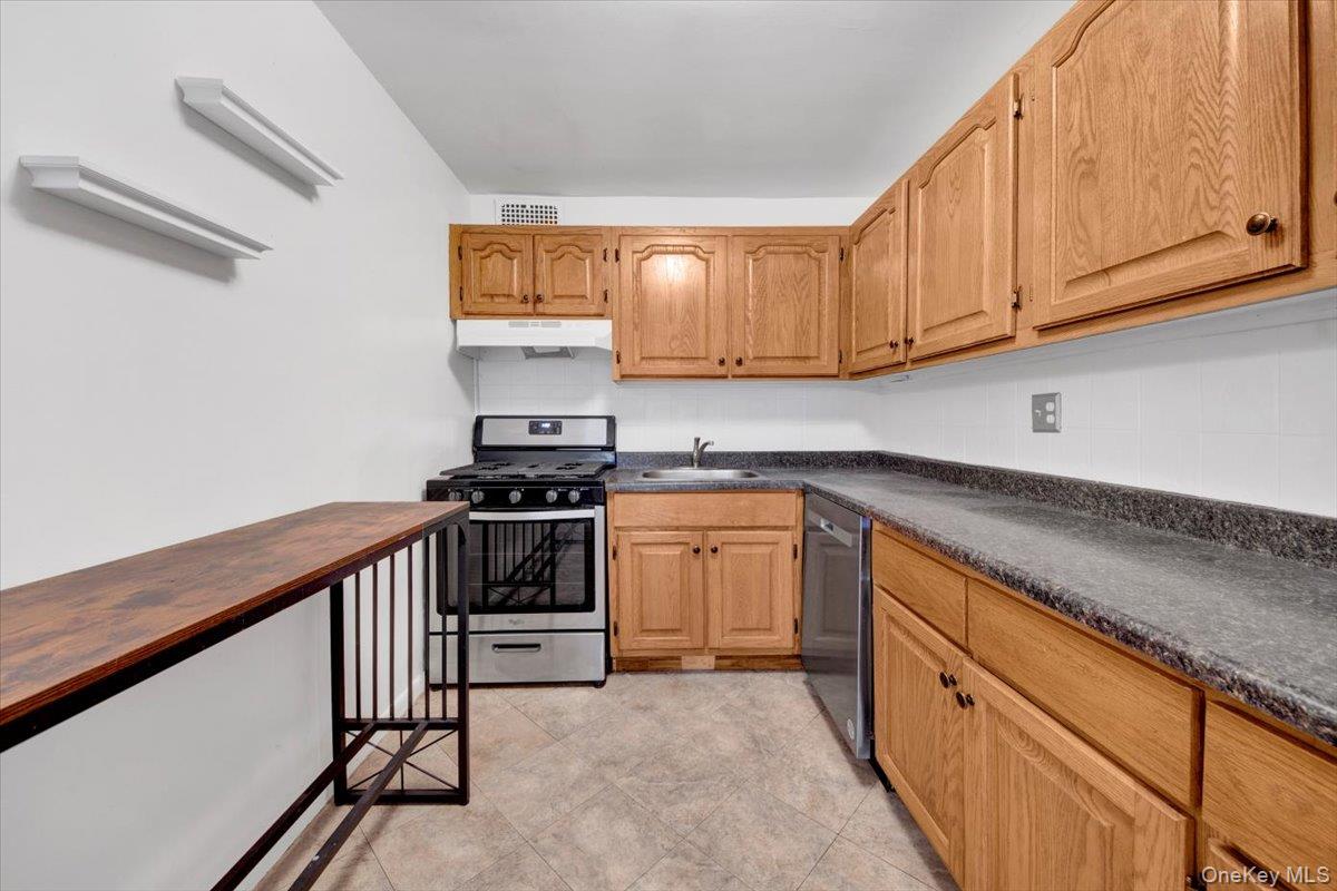 25 Lake Street 7h Property Photo 5