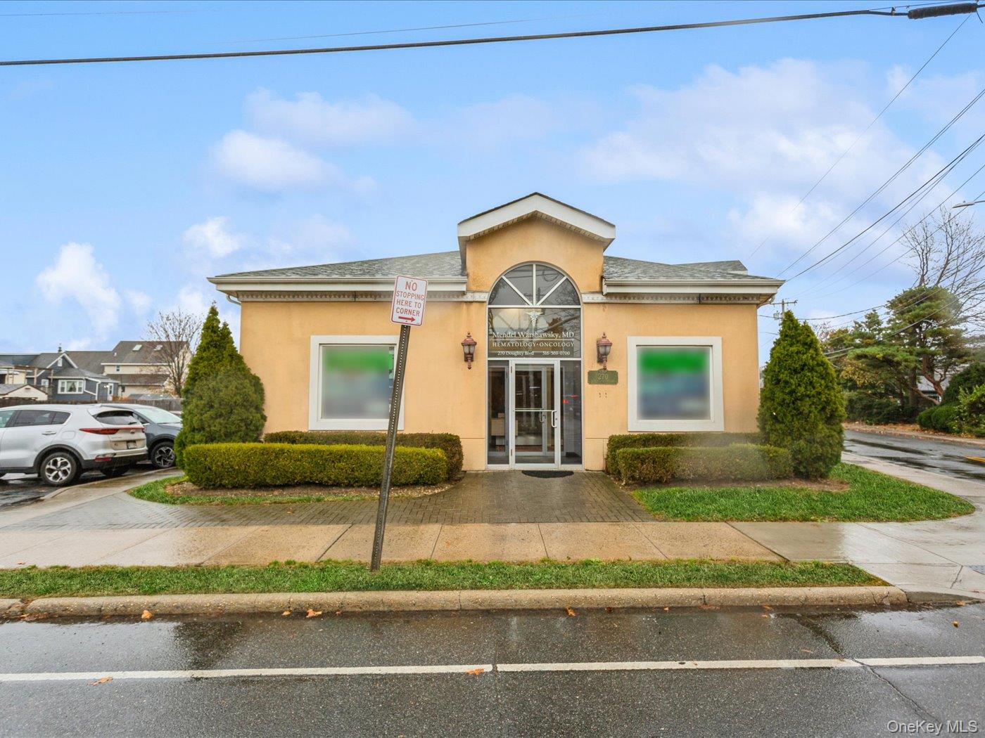 270 Doughty Boulevard Property Photo 3