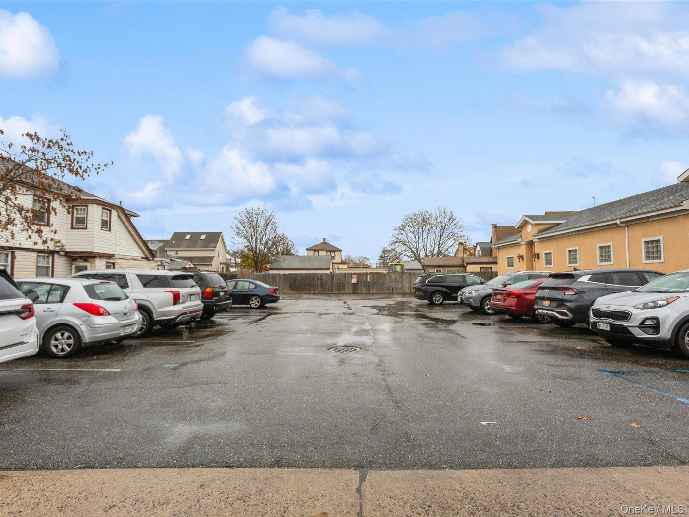270 Doughty Boulevard Property Photo 4