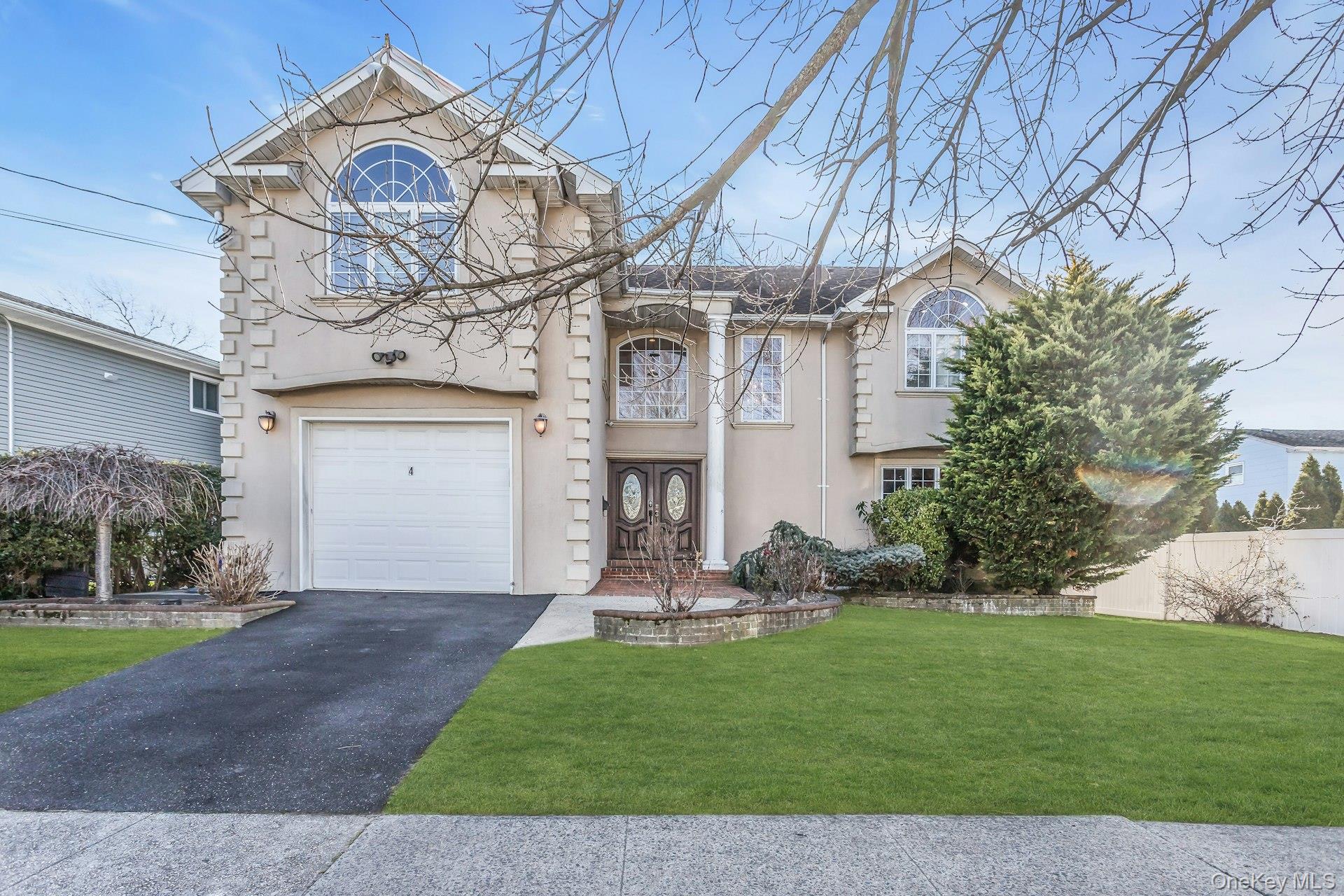 4 Laurette Lane Property Photo 1