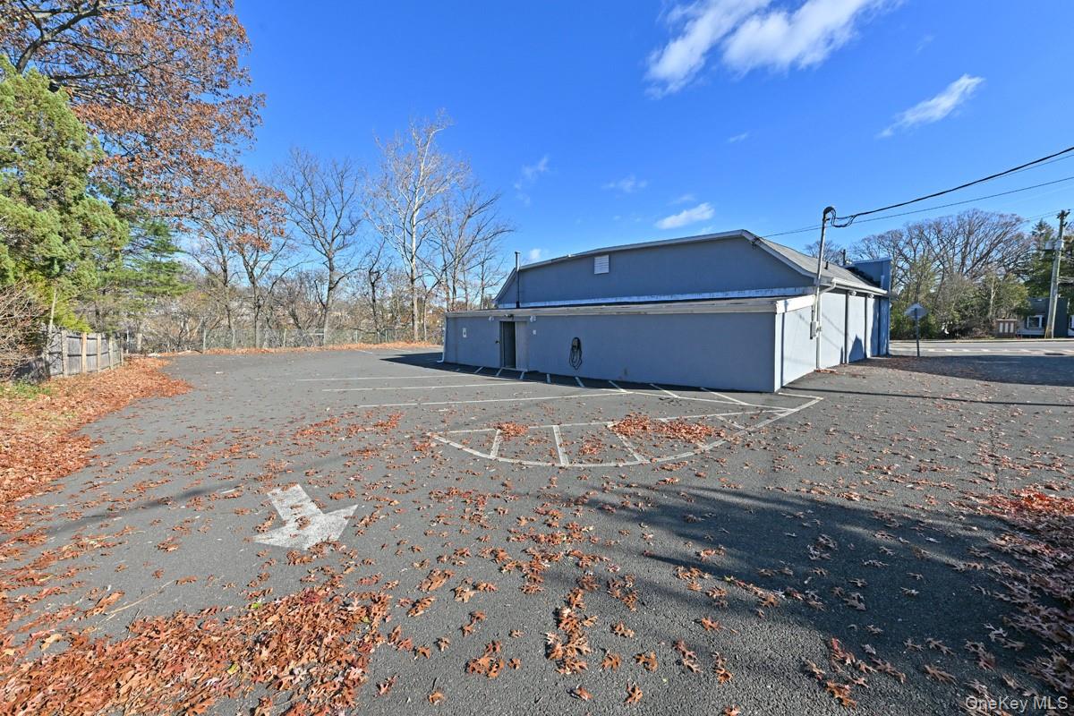 1 S Liberty Drive Property Photo 3