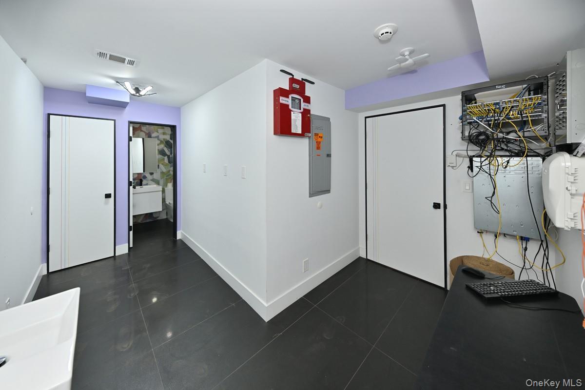 1 S Liberty Drive Property Photo 13