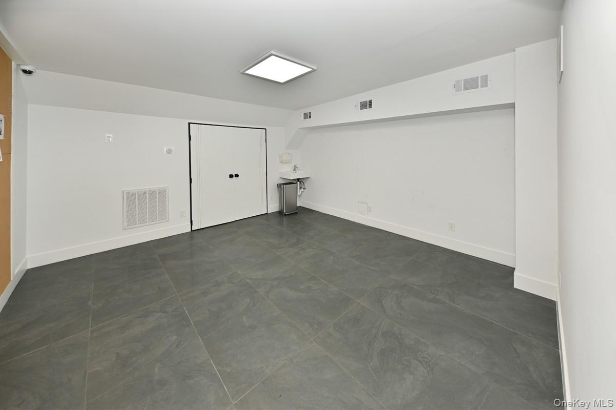 1 S Liberty Drive Property Photo 27