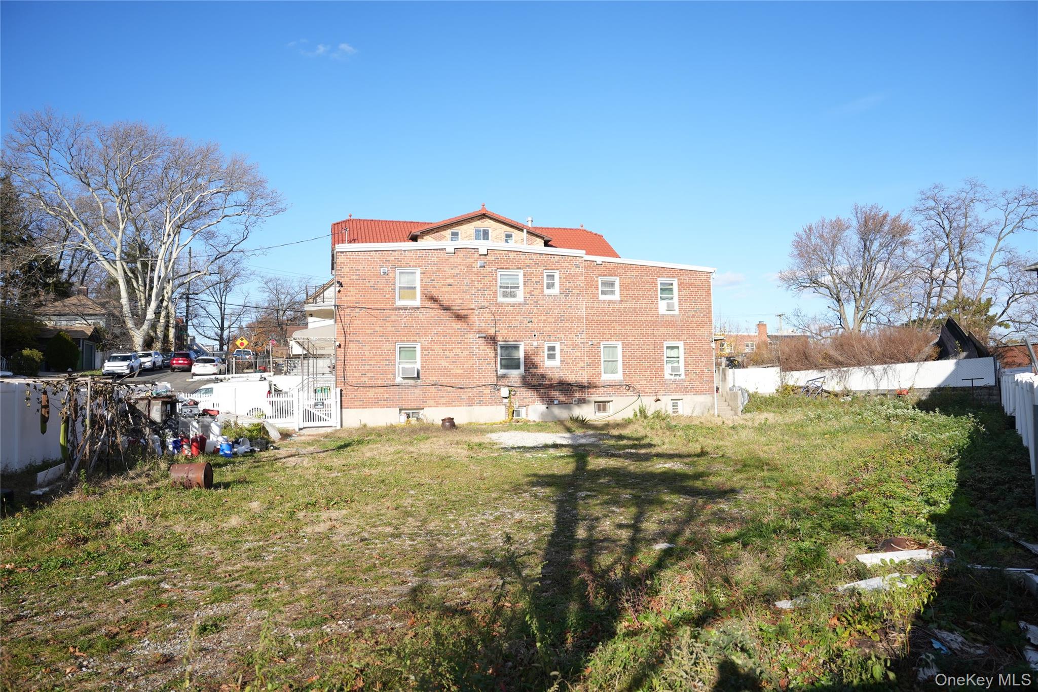2521 127th Street Property Photo 3