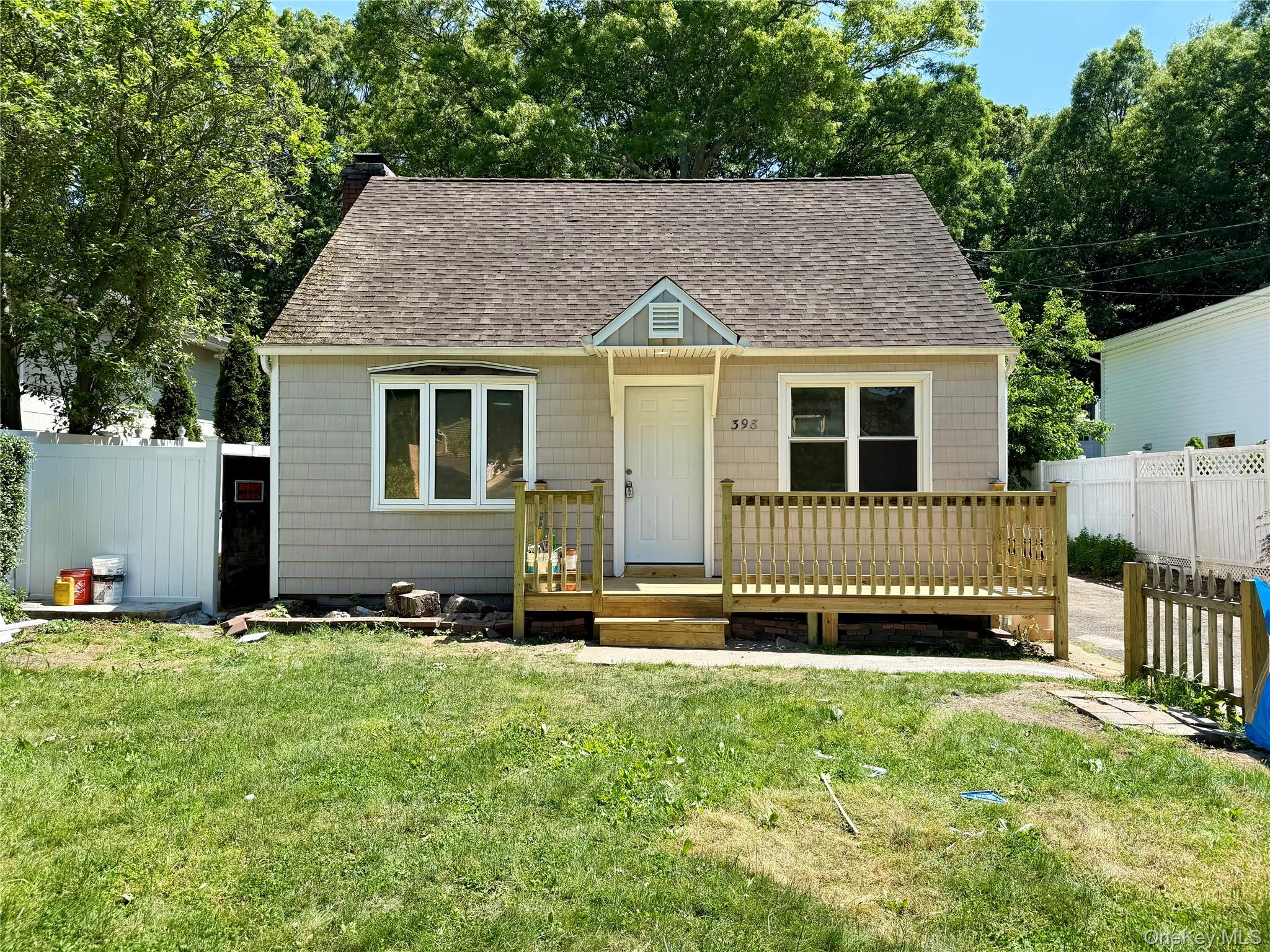 398 Central Islip Boulevard Property Photo 1