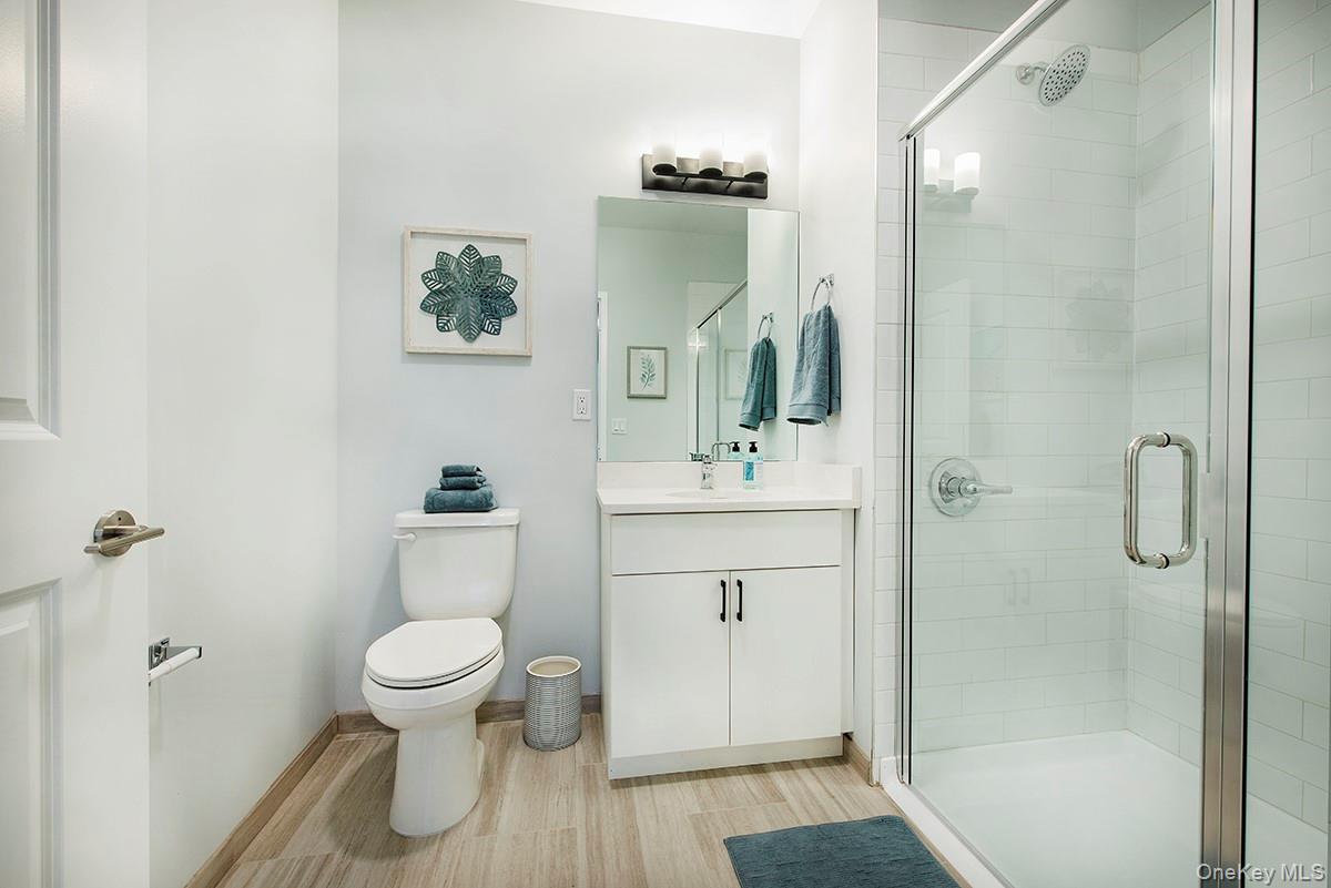 300 Carleton Avenue 5207 Property Photo 4