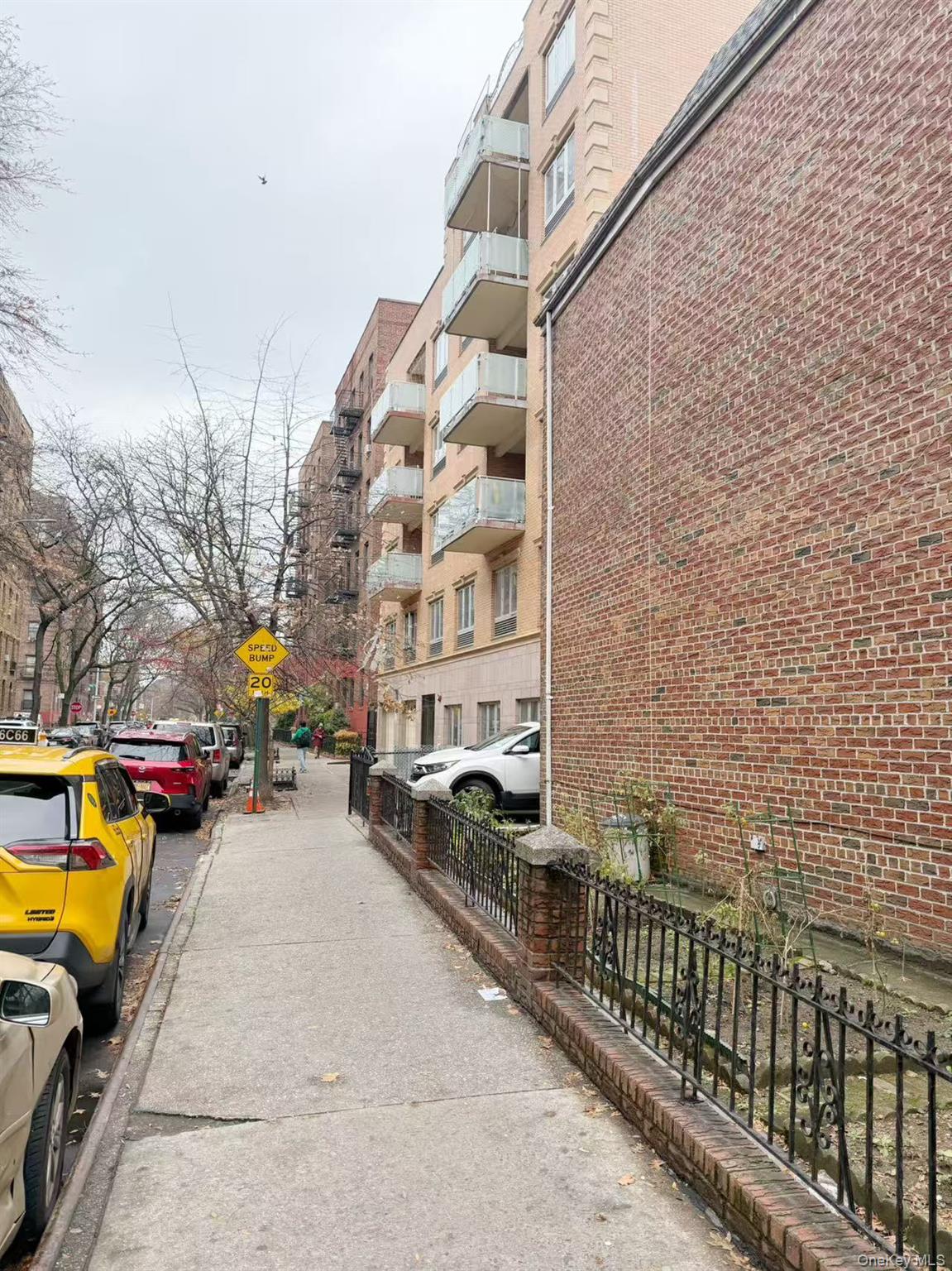 8510 Elmhurst Avenue 1C Property Photo 1