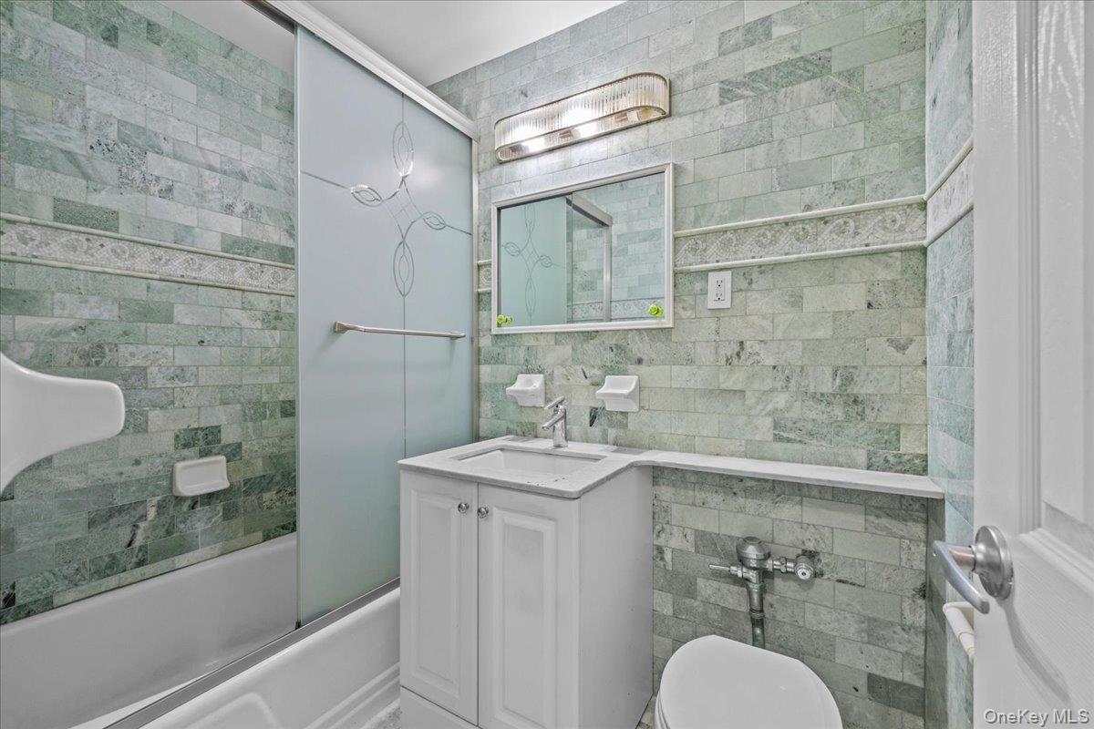 8935 155th Ave 3m Property Photo 5